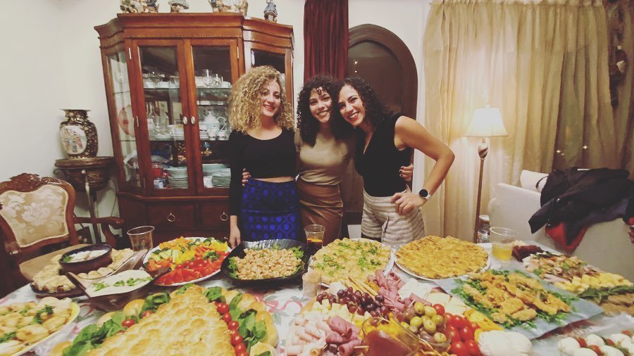 Keeping up with the Qaldashians - Christmas edition 🎄