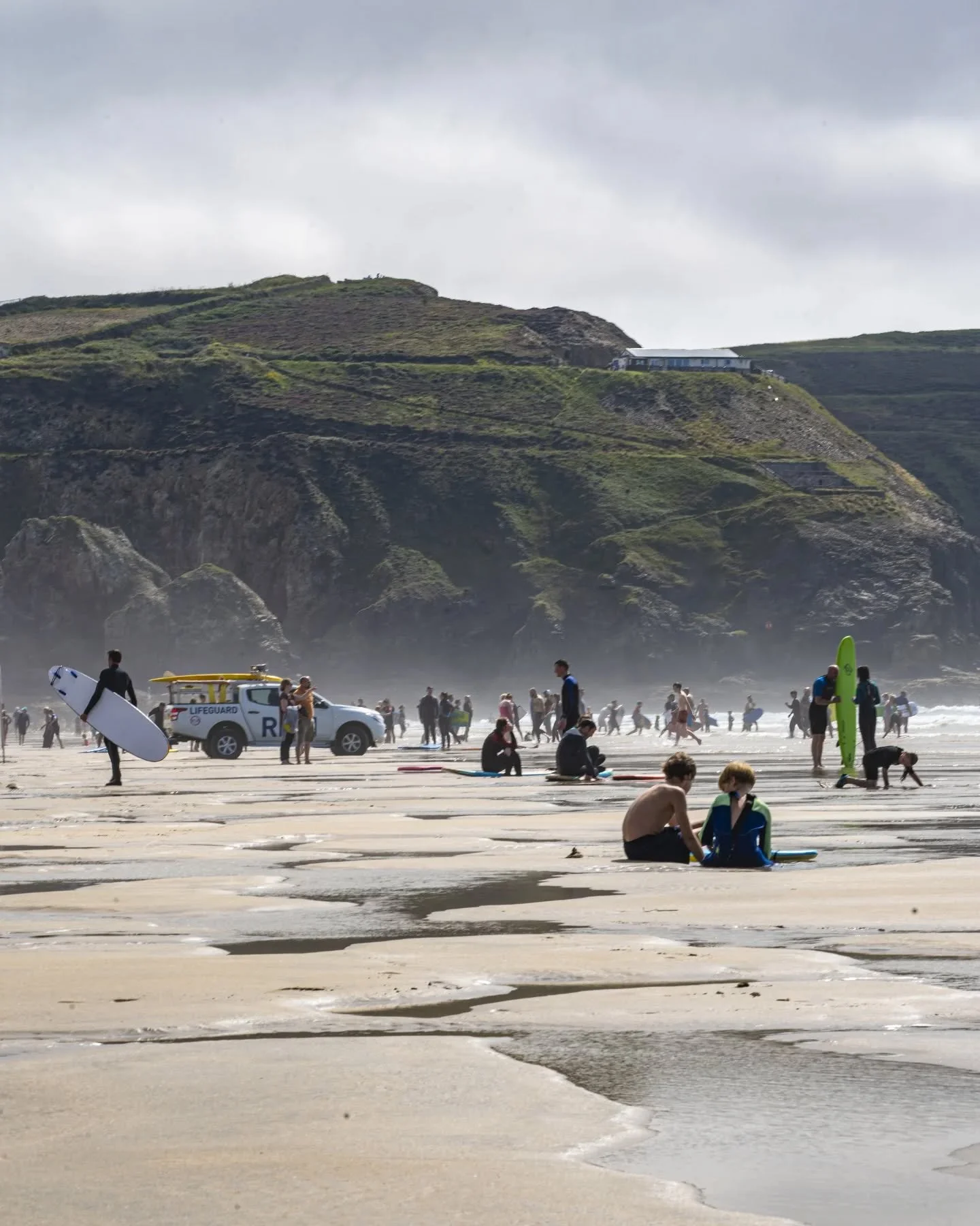 Beach life.
#suncirclemeadows #beach #beachlife #perranporth #perranporthbeach #holiday2025 #vacationmode #cornwall #cornwalllife #surfersparadise #camping #campinglife #glamping #glampinglife #tent #cornwallcamping