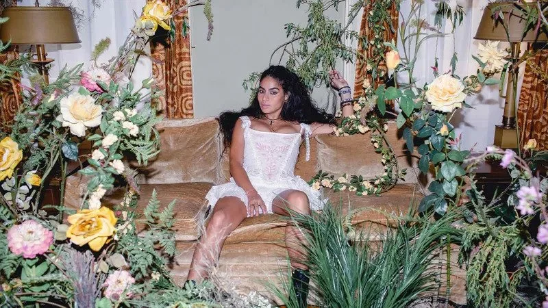 Jessie Reyez Drops New Single "Mutual Friend," Announces Next Album 'Yessie'