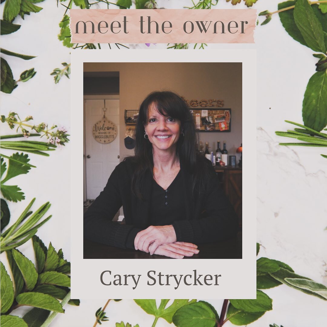 Meet Cary, the woman behind zhenroot!

How did zhenroot come to be? 

&ldquo;I enrolled in an Herbal Studies program in 2018, and the things I learned ignited my passion for harnessing nature&rsquo;s healing potential. I started by making remedies fo