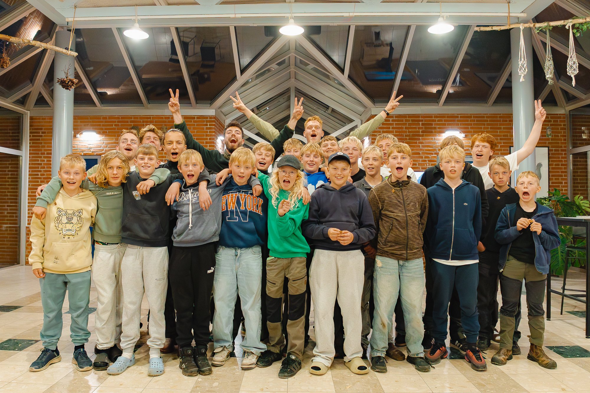 251013-18_FAKUgen_2000px-3334.jpg