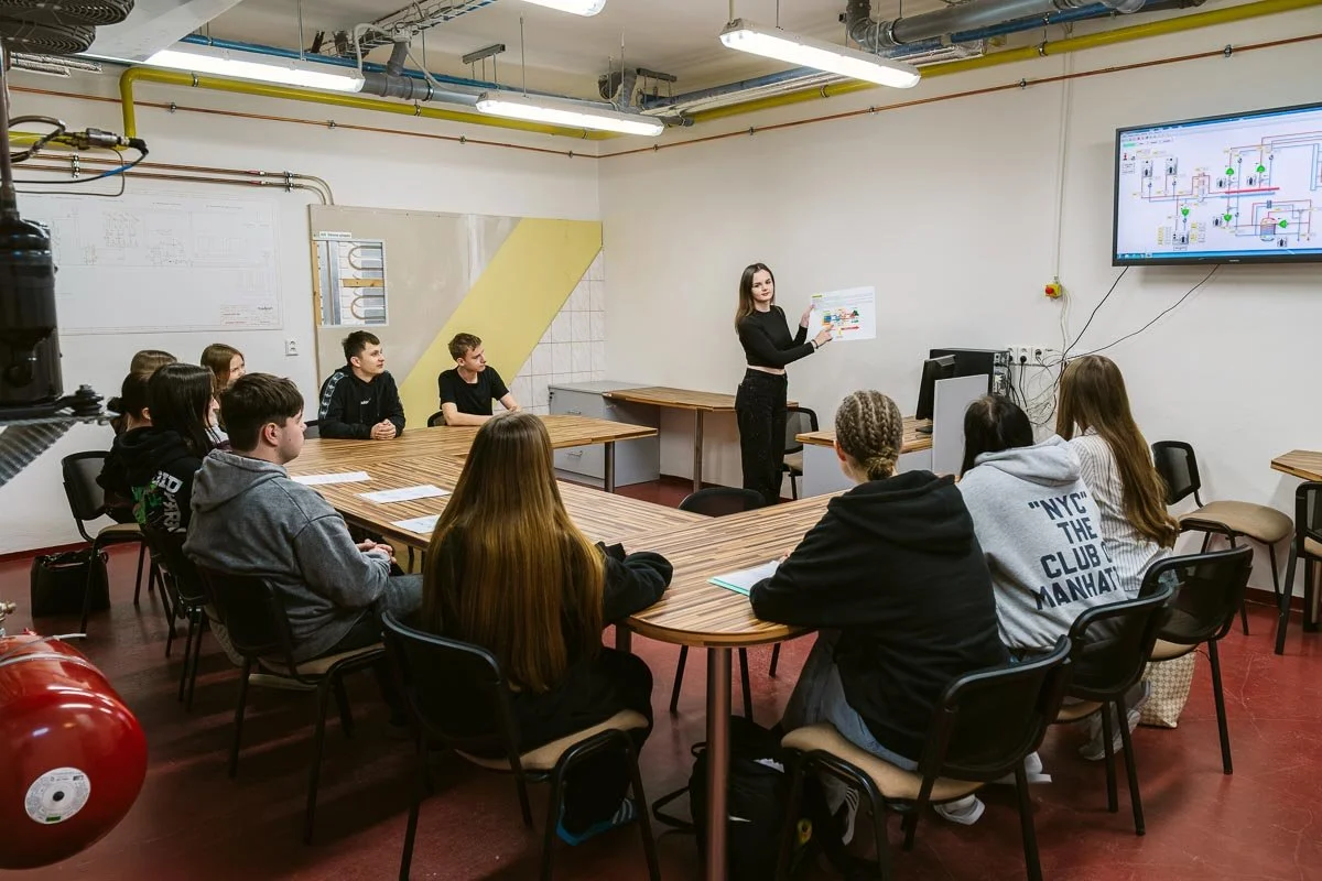 Propagacni-fotografie-stredni-skola-stavebni-trebic-fotograf-vysocina-vzdelani-studenti-prijimaci-zkousky-00011.jpg