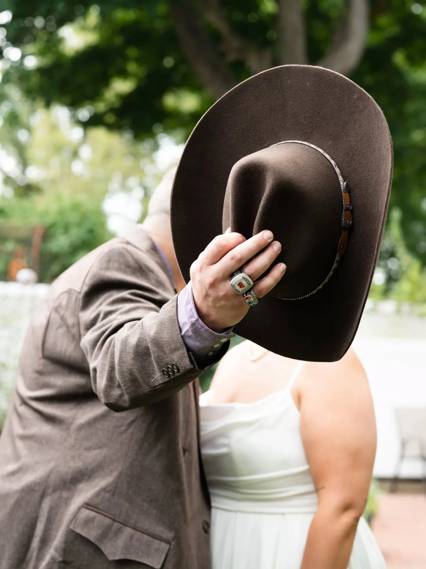 .
.
.
.
.
.
.
.
#weddingphotographer #married #wedding #backyardweddings #love # photo #photography