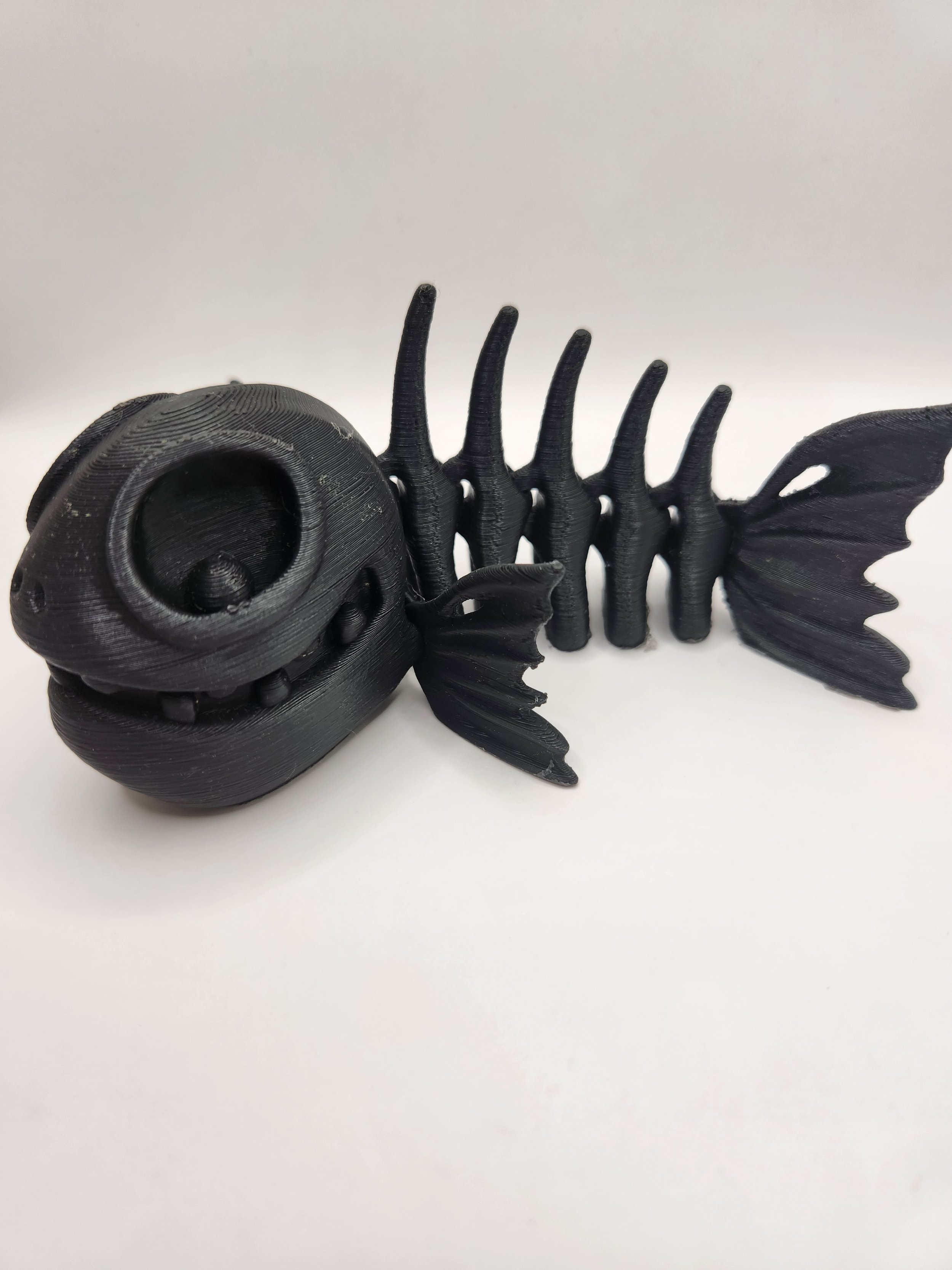 Skeleton fish black.jpg