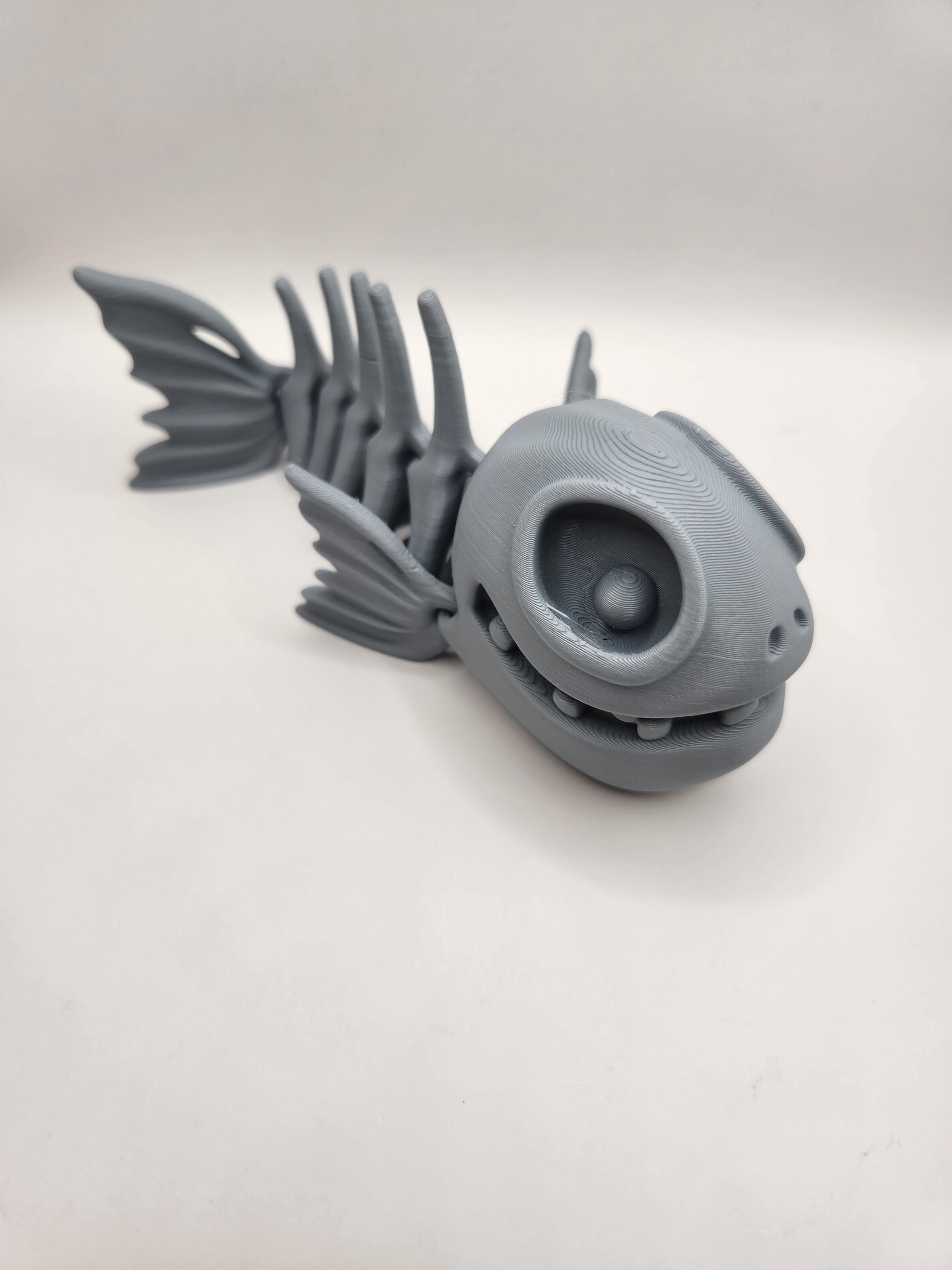 skeleton fish gray.jpg