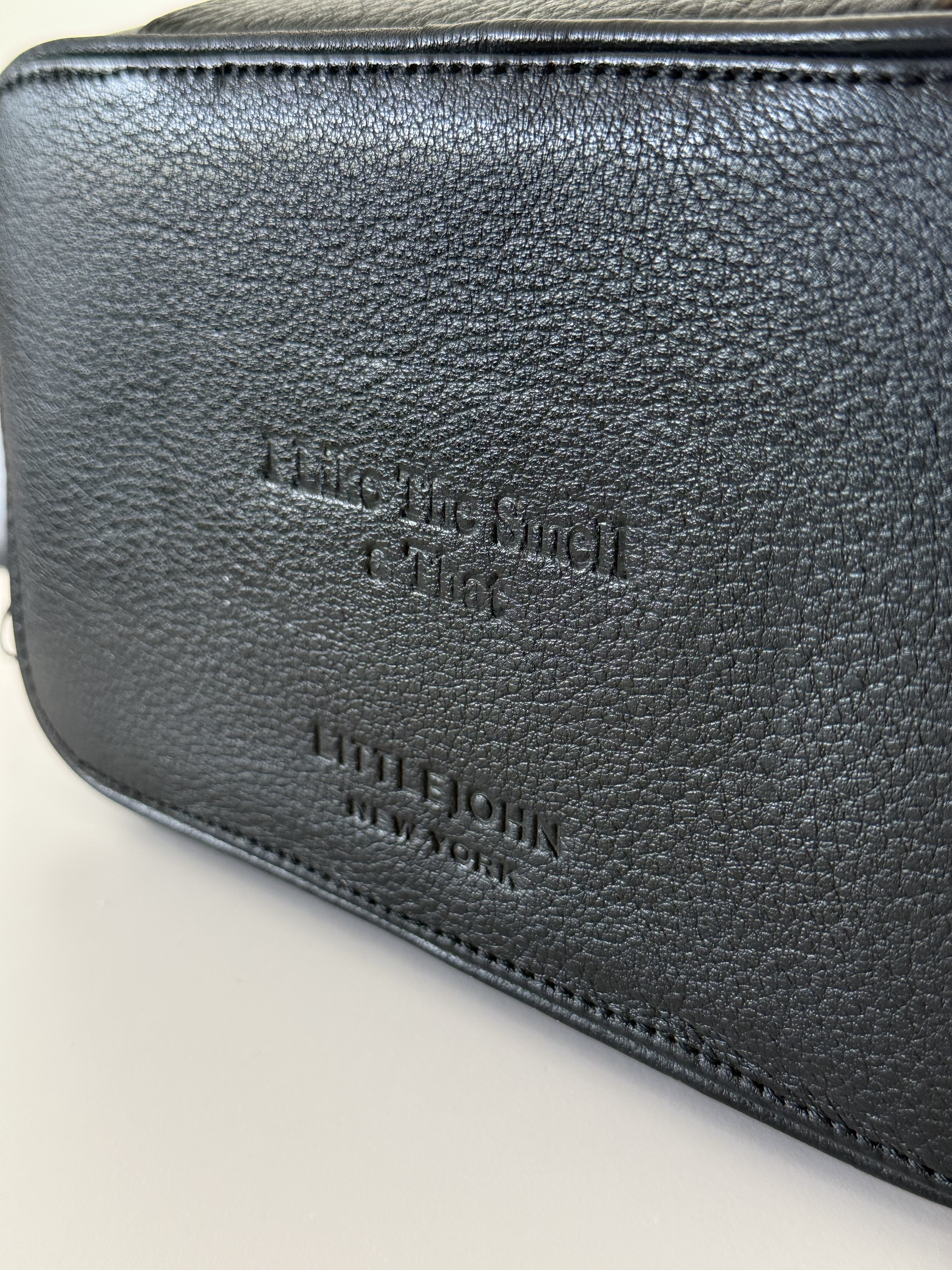 Luxury Embossing and Hot Foil Personalization in Miami