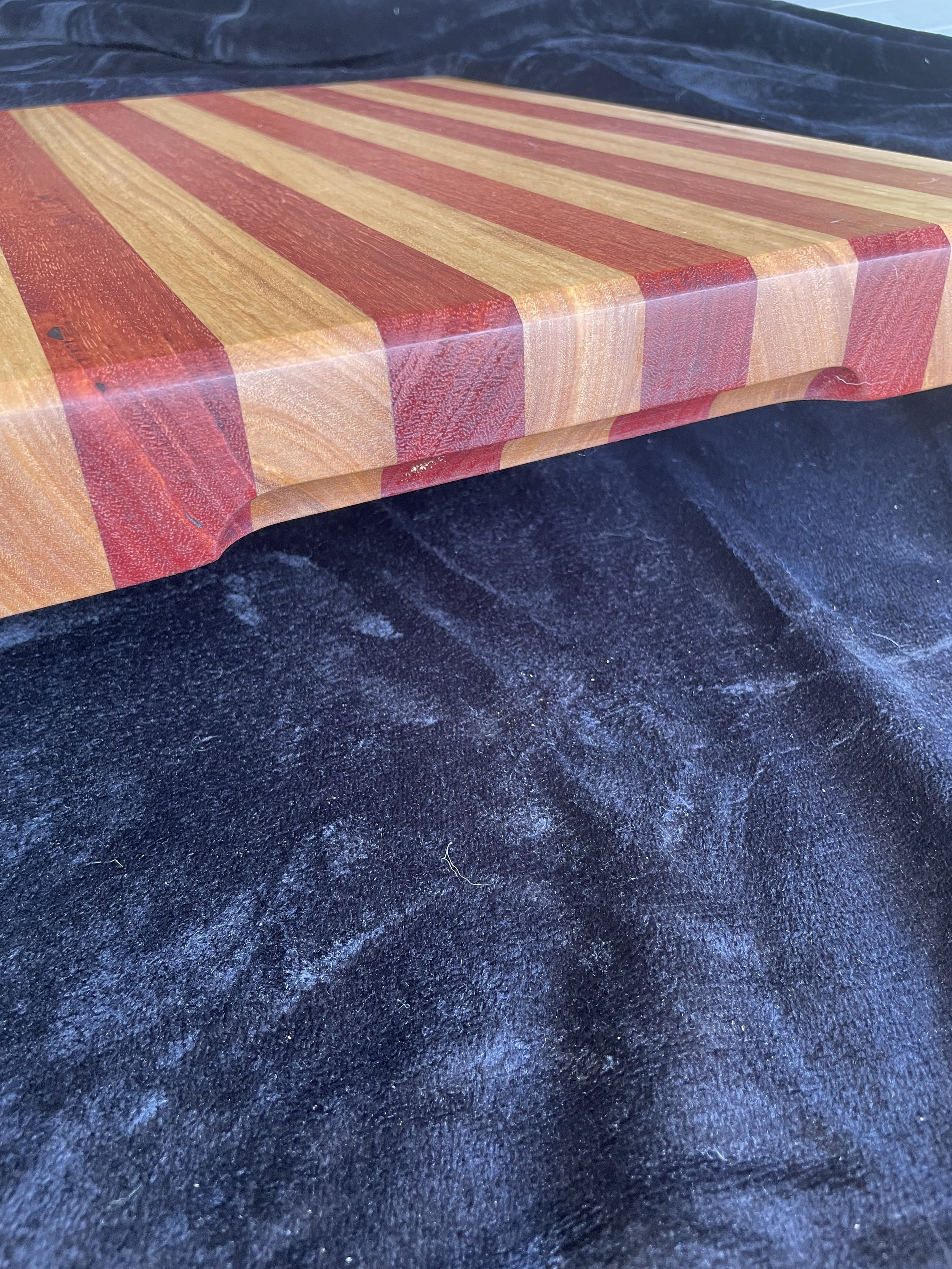Sydney Blue Gum and White Mahogany Chopping Board