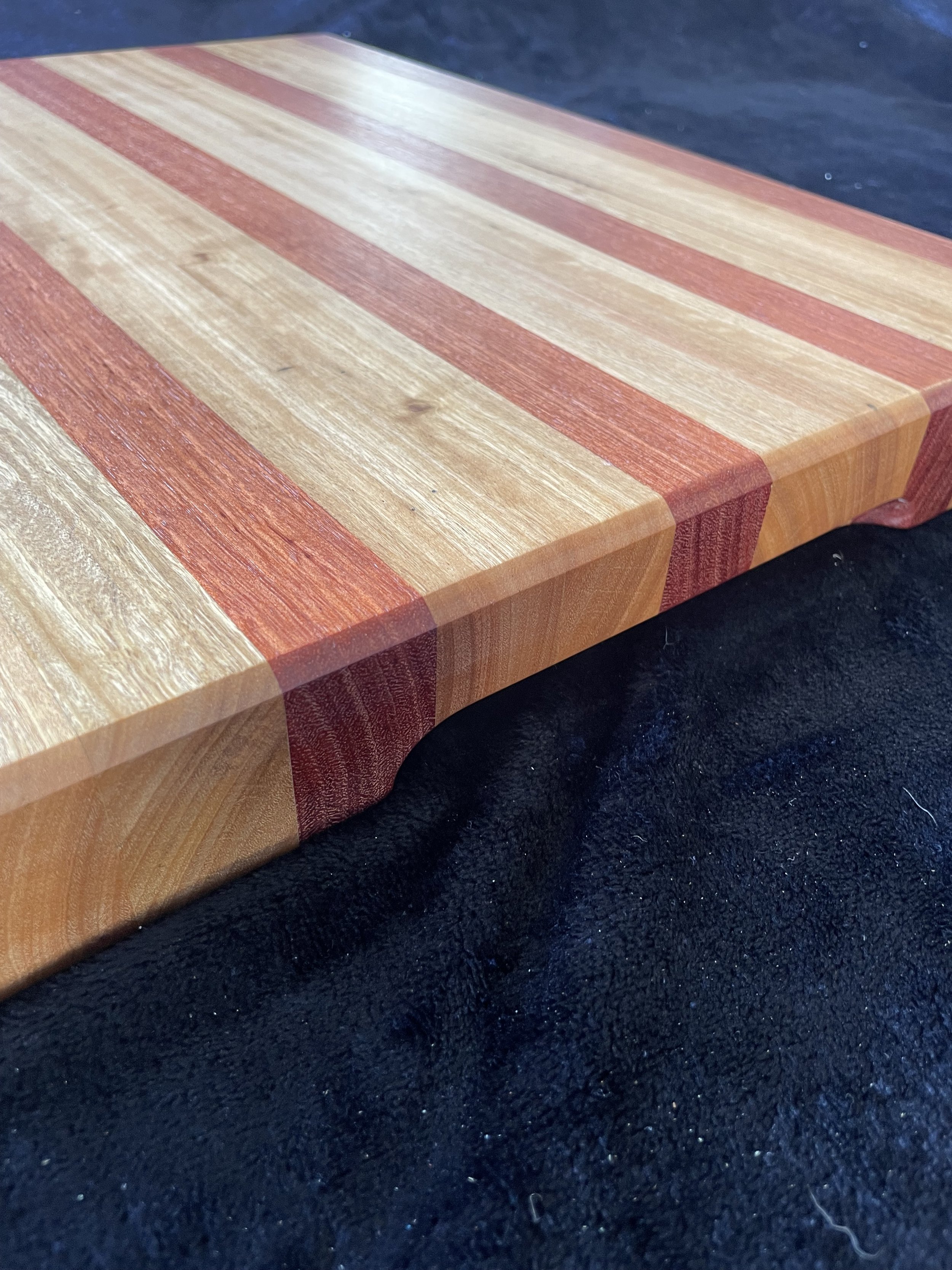 Sydney Blue Gum and White Mahogany Chopping Board