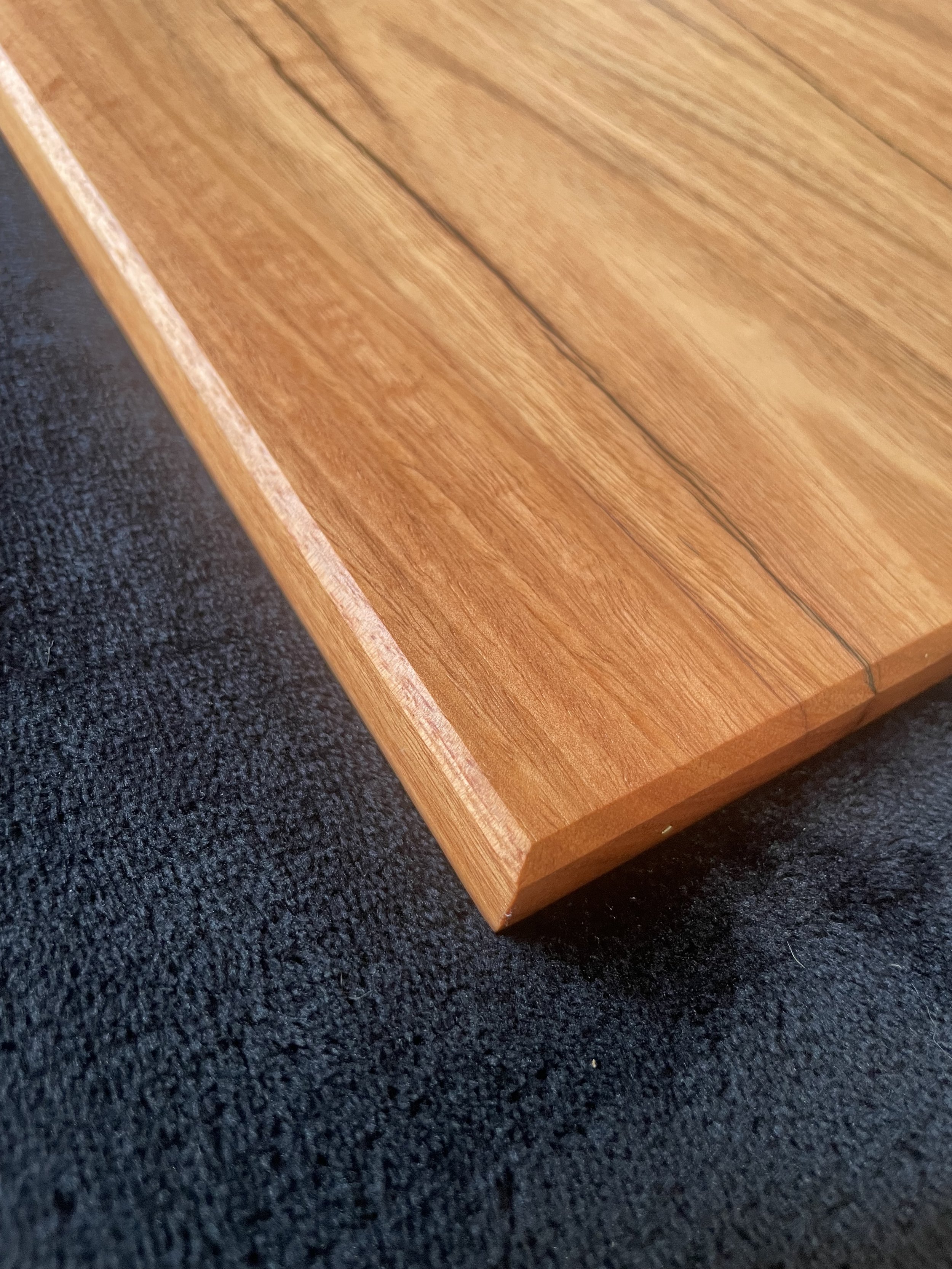 Blackbutt Chopping Board 3-4.jpeg