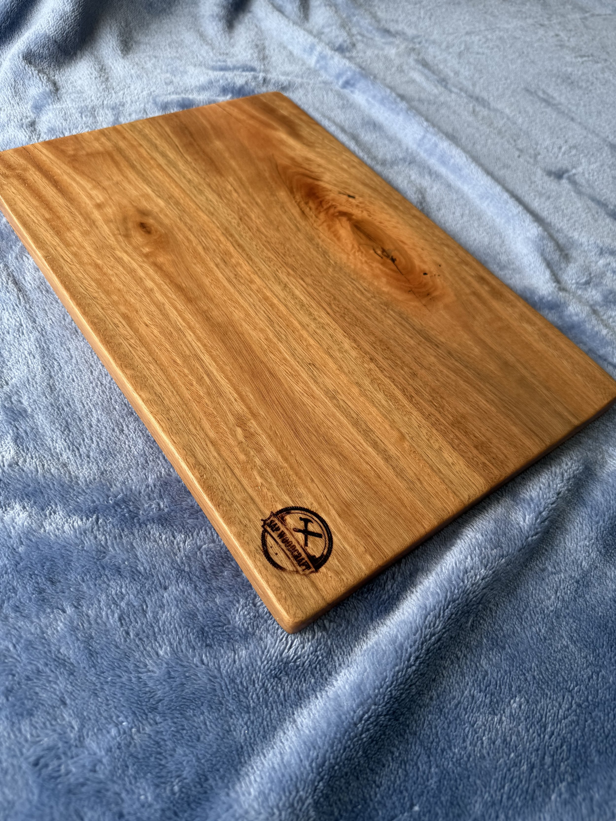 Spotted Gum Chopping Board Thin 6.jpeg