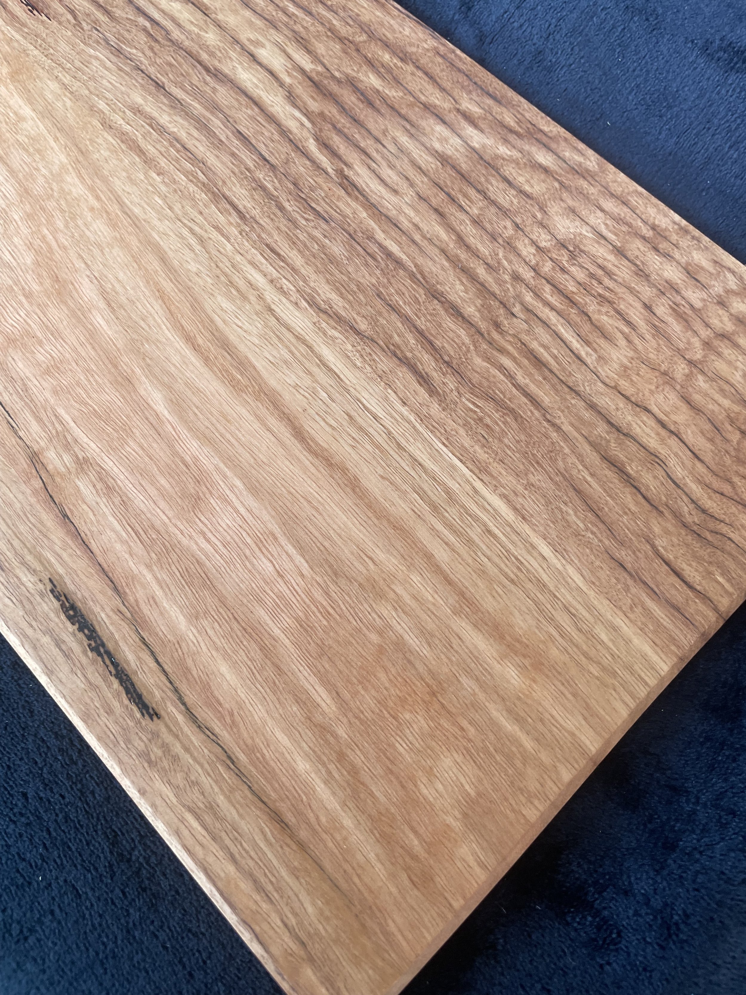 Blackbutt Chopping Board 3-2.jpeg