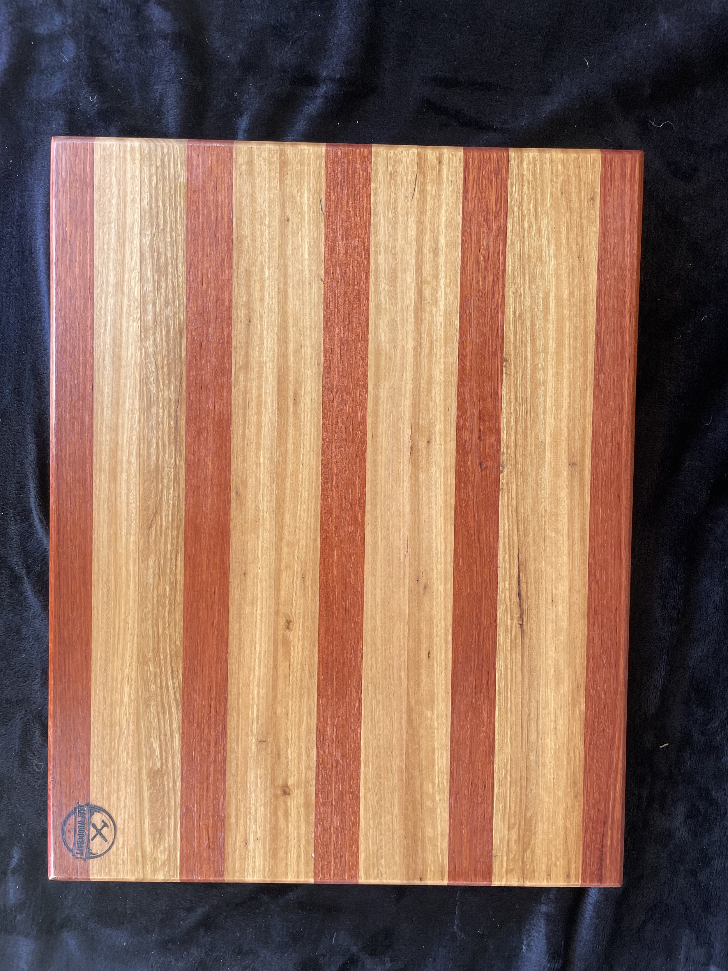 Sydney Blue Gum and White Mahogany Chopping Board