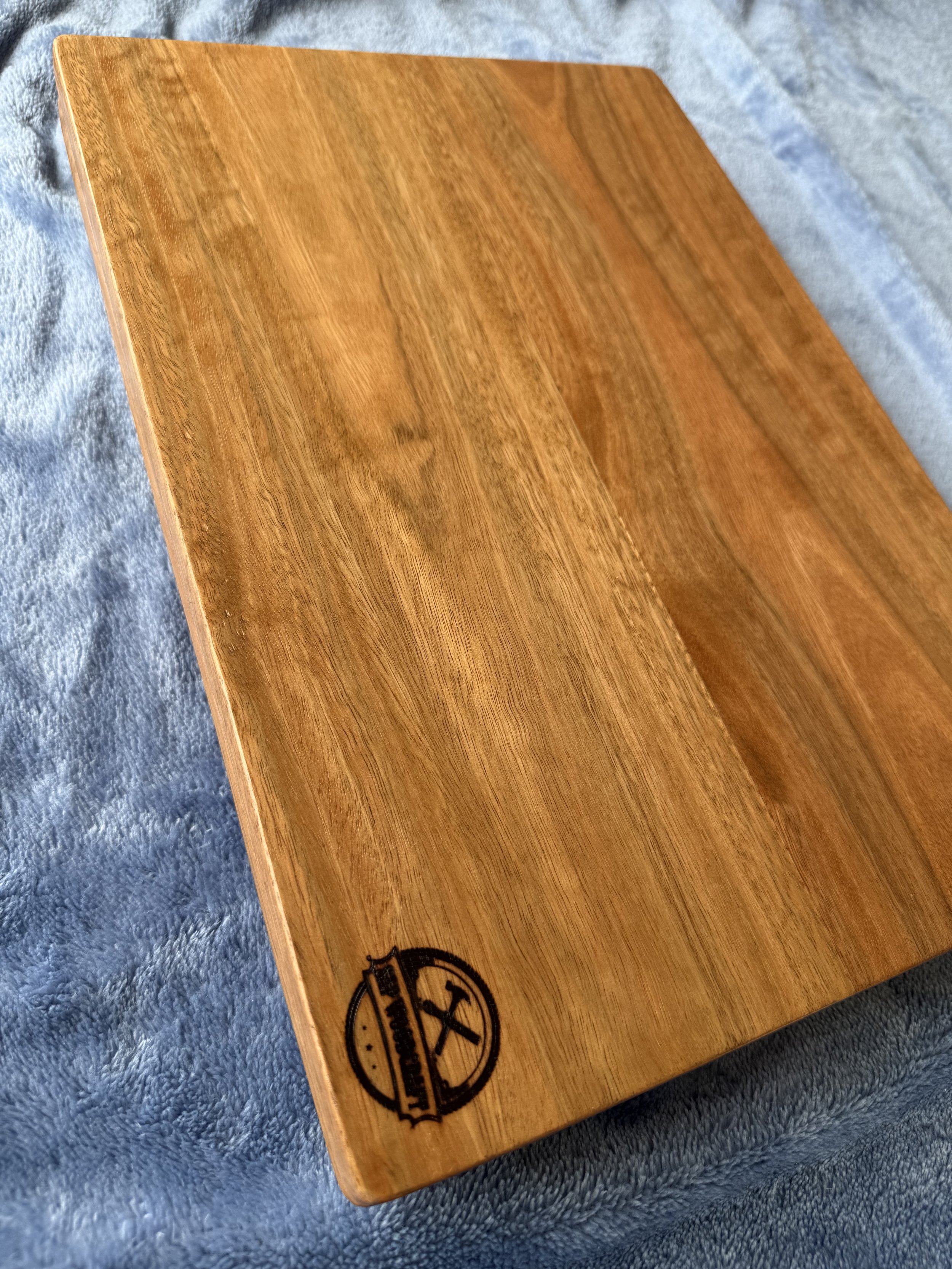 Spotted Gum Chopping Board Thin 9.jpeg