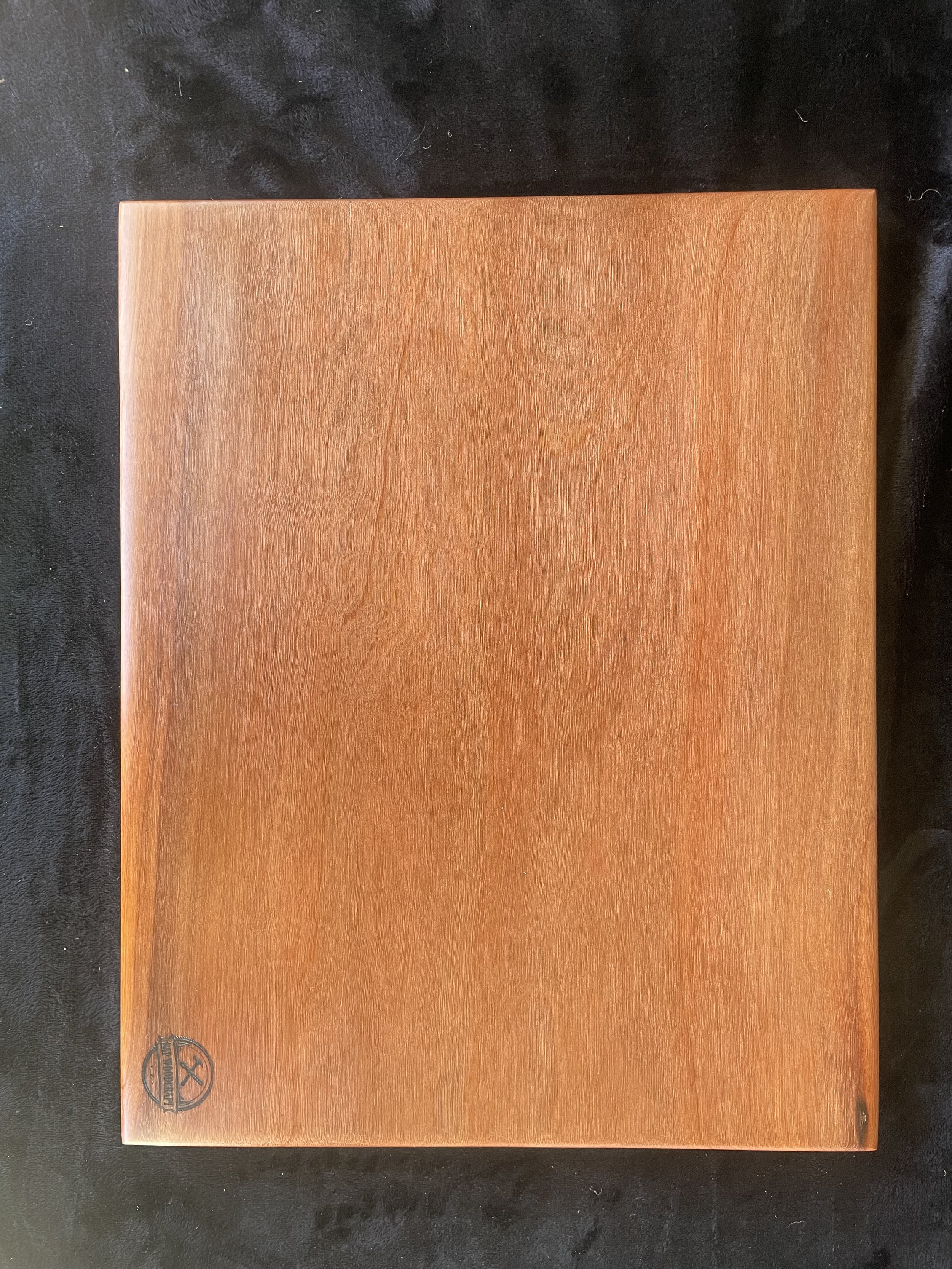 Pacific Jarrah Face Grain Chopping Board 1-1.jpeg