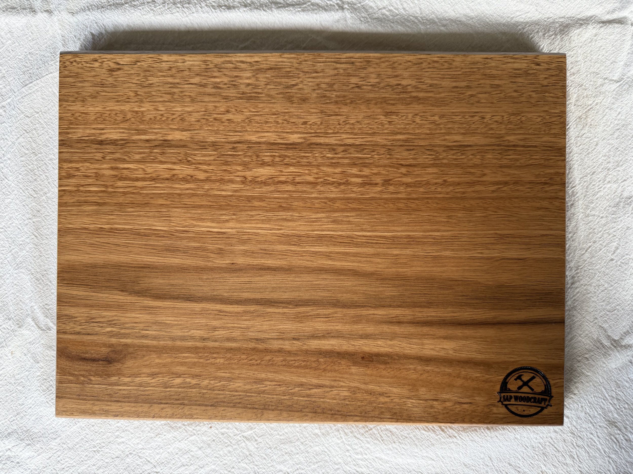 Spotted Gum Face Grain 1-1.jpeg