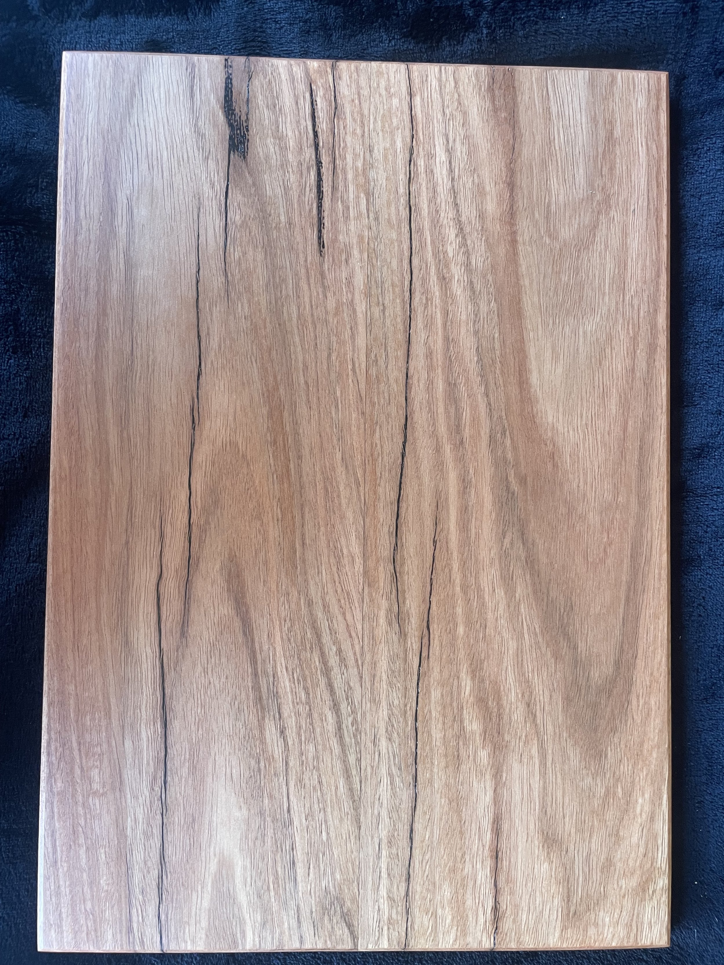 Blackbutt Chopping Board 3-5.jpeg