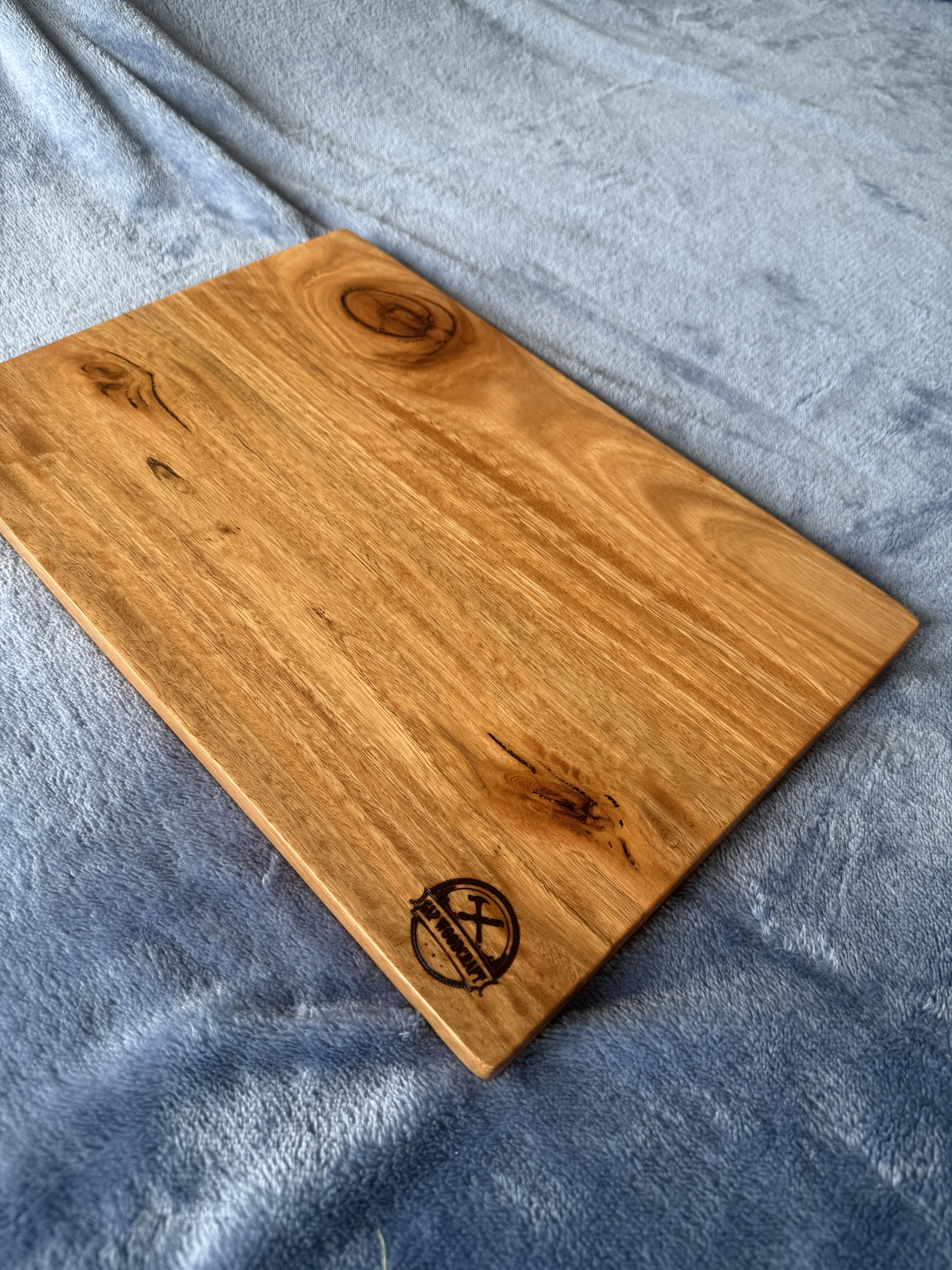 Spotted Gum Chopping Board Thin 5.jpeg