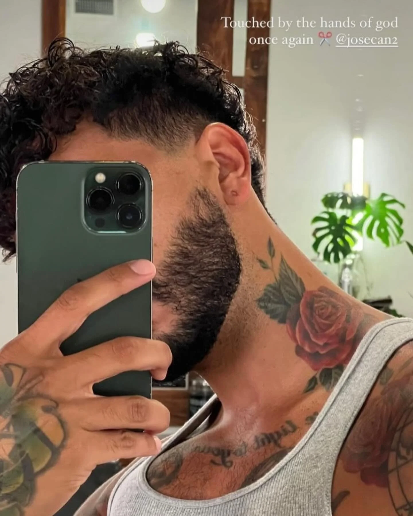Fresh cut, new vibe. We&rsquo;re loving our clients sharper curls!✂️✨

Cut by the best @josecan2 for his handsome client @_citizenofearth 💋

#thepowderroomla #losangeleshairstylist #losangeleshairsalon #hollywoodhairstylist #menshaircut #menshairsty