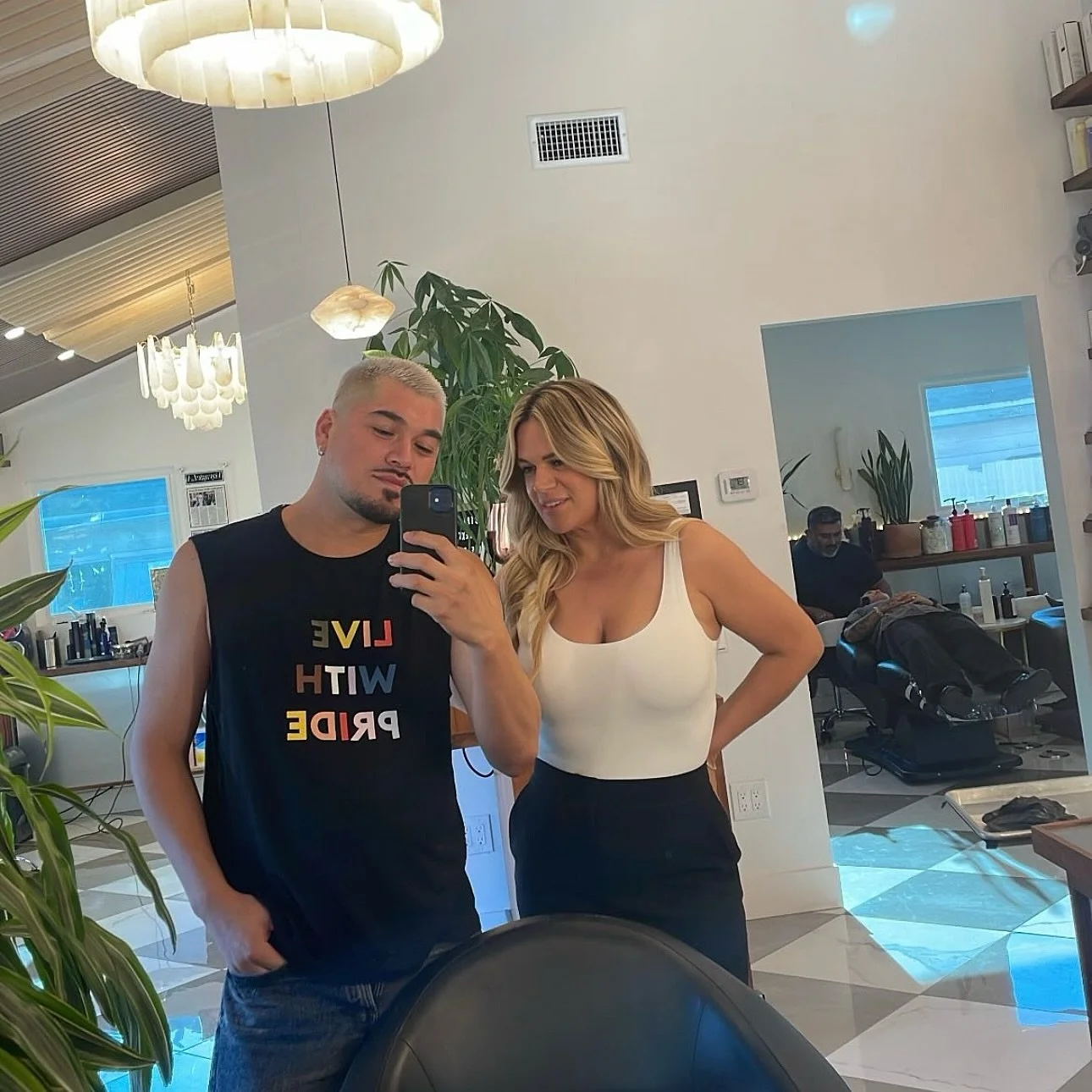 When the stylist looks this good&hellip; you already know the hair is going to be incredible. ✨

@bybaebecito is serving platinum perfection, and his beautiful blonde client is the perfect finishing touch. A duo that definitely turns heads.
