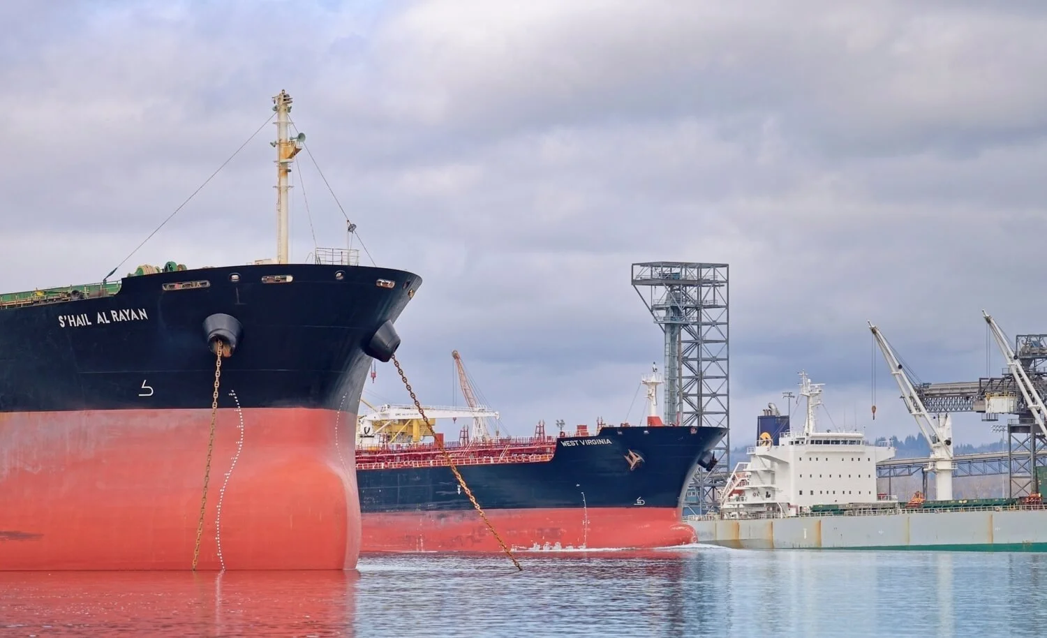 3 ships at Longview