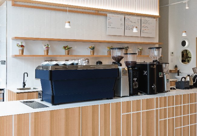 0.6 cafe-counter.jpg