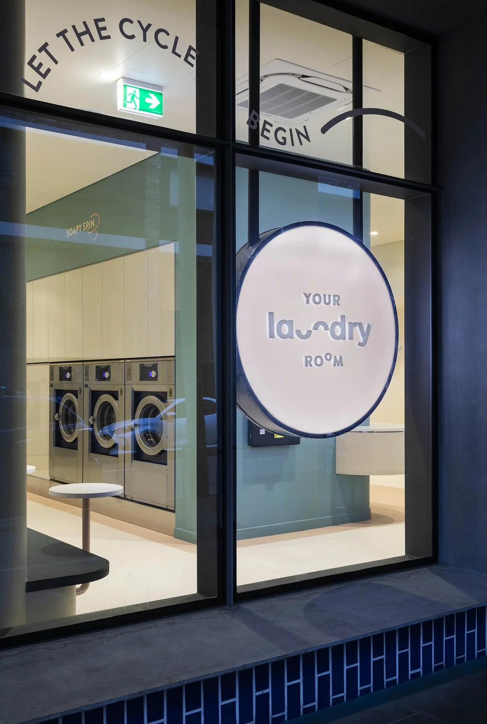 7yourlaundryroom_Lightbox.jpg