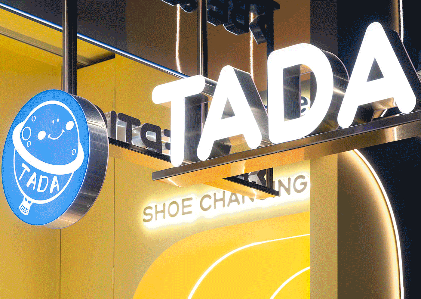 Tada-Kids-Cafe9.gif