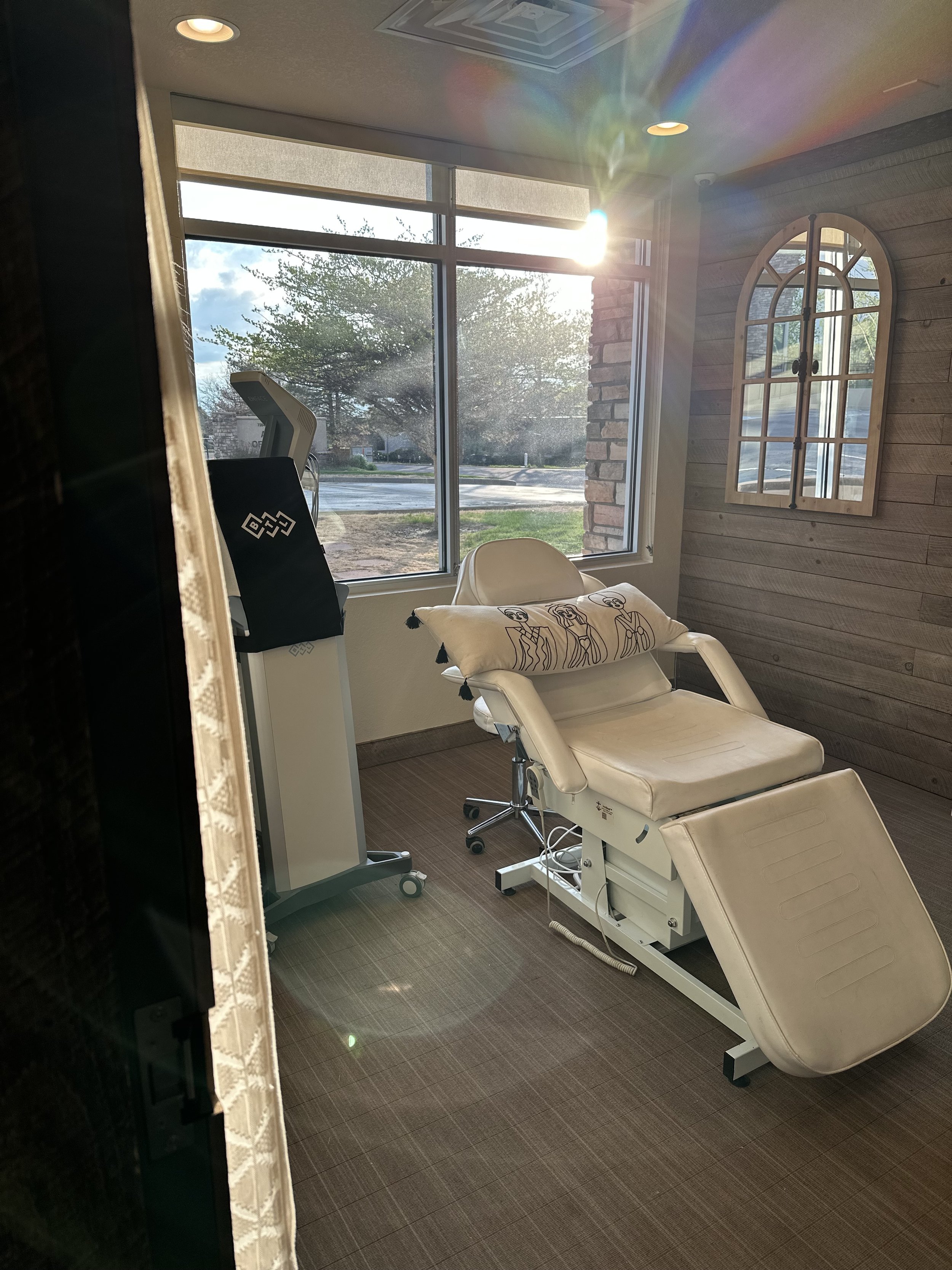 Defiance Health Centennial, Colorado private treatment room aesthetics and hormone wellness specialists