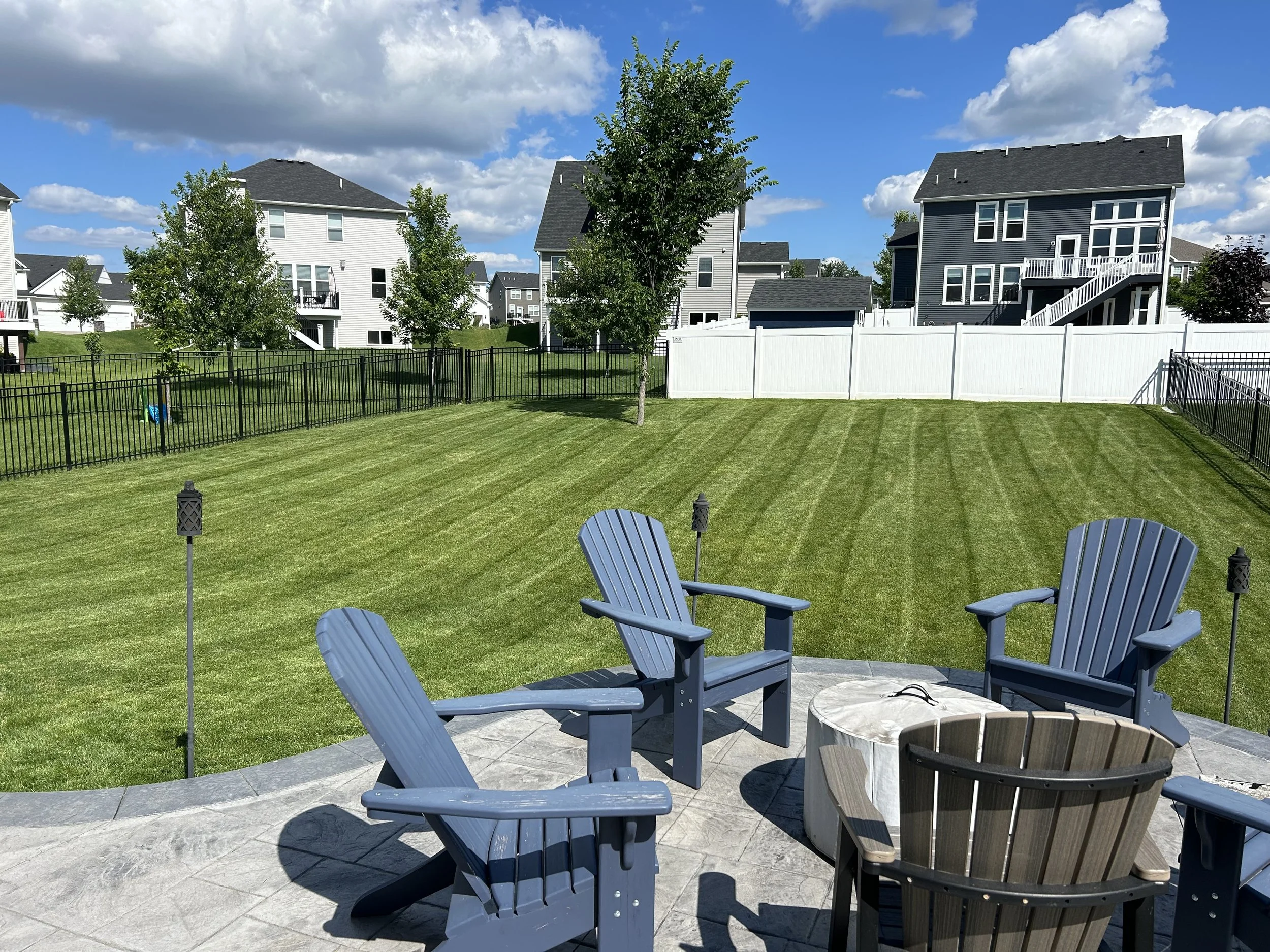 Lawn Mowing in prior lake mn by green gorilla lawn care