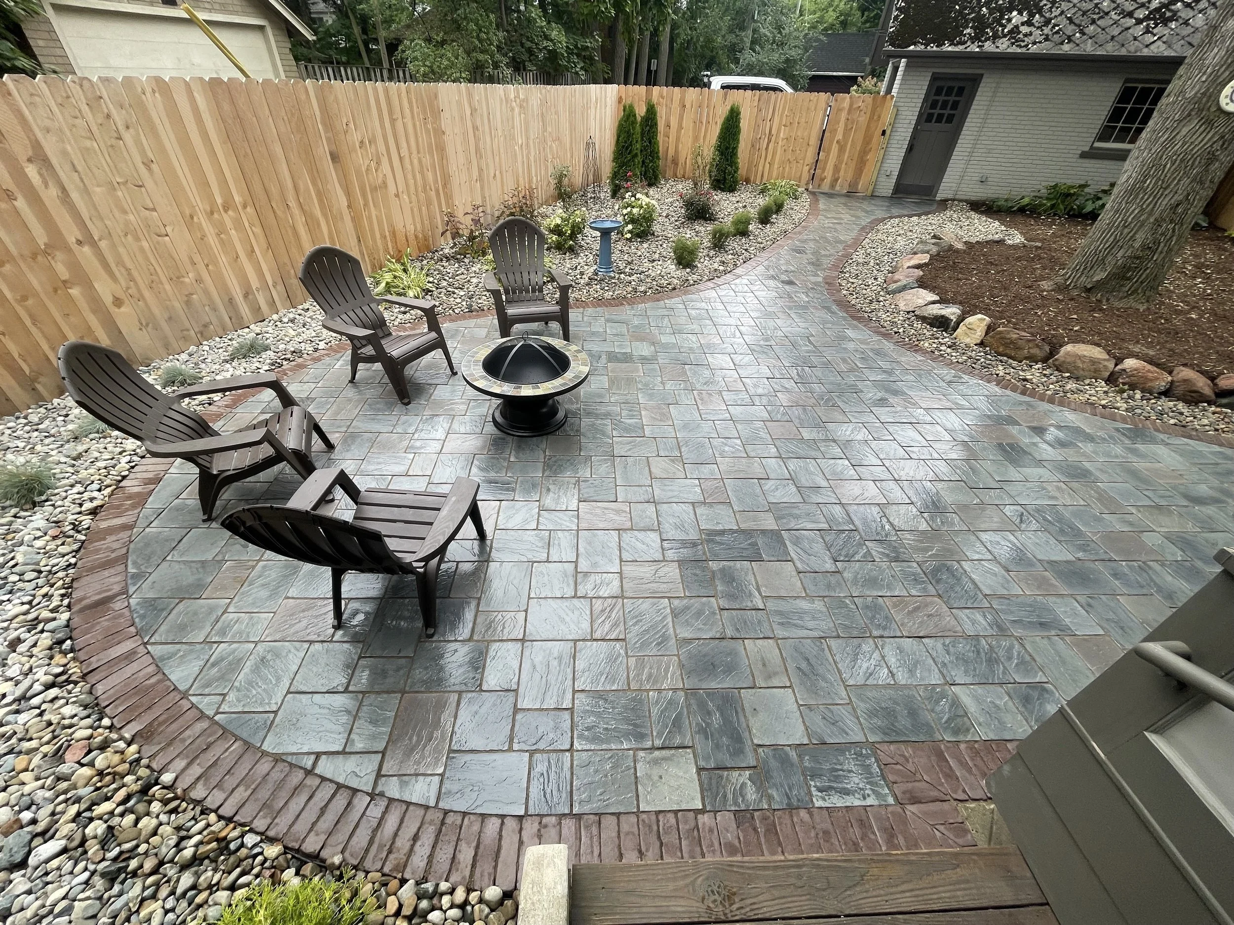 Paver patios in Shakopee MN by green gorilla lawn care