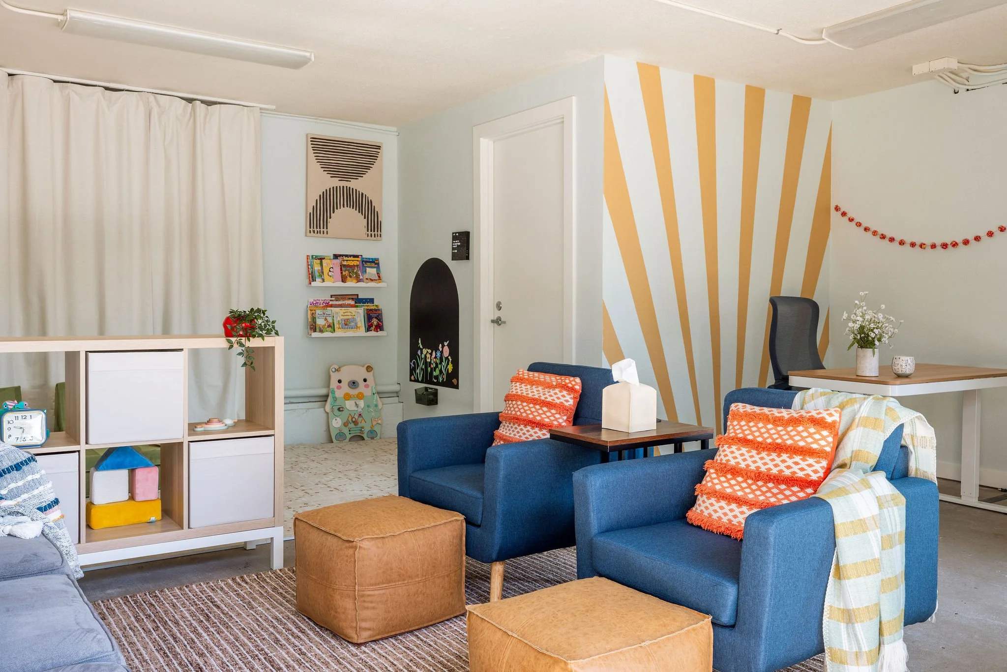 A Hybrid Therapy Space for Conversation & Play