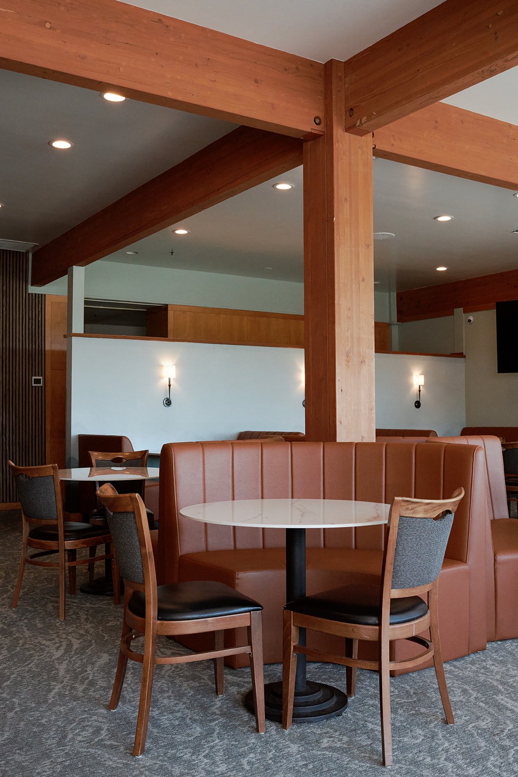 persimmon-grille-lemieux-interiors-restaurant-design-oregon-1.jpg