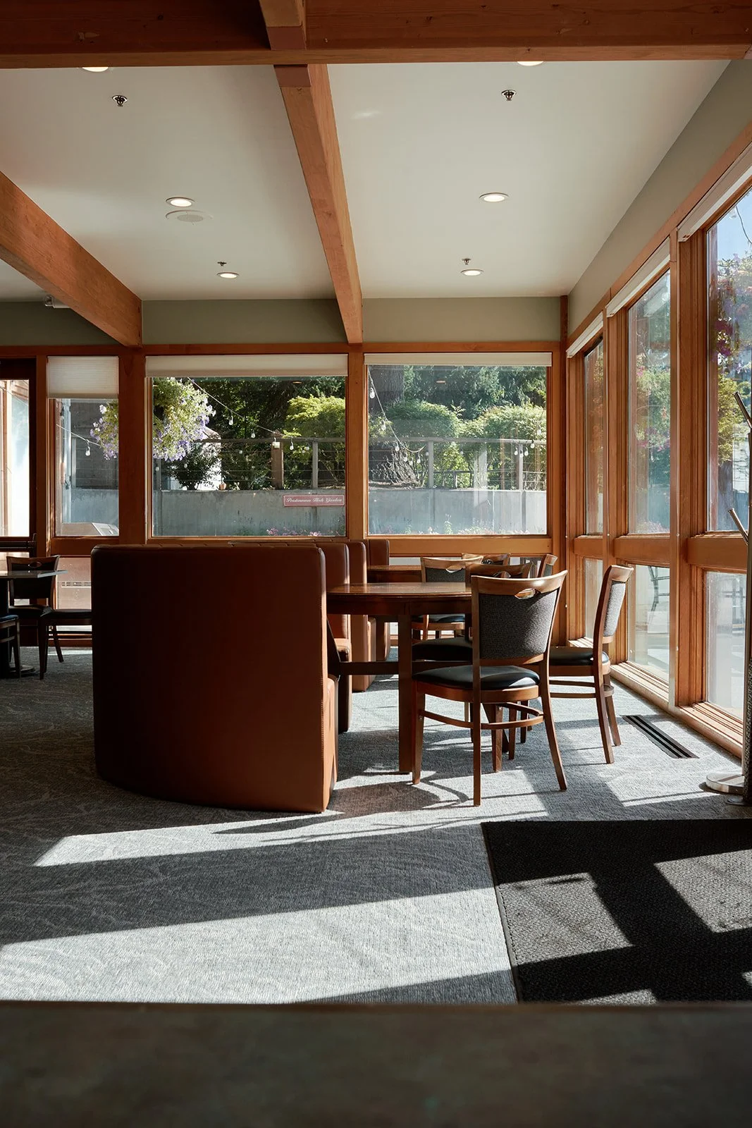 persimmon-grille-lemieux-interiors-restaurant-design-oregon-5.jpg
