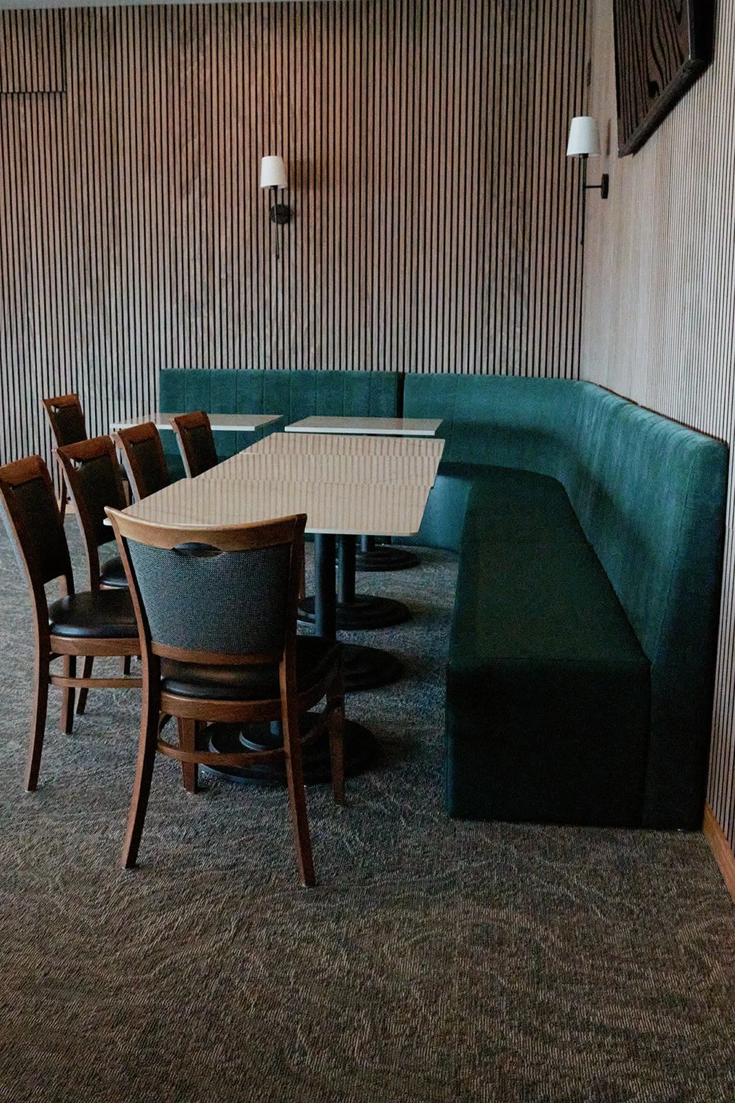 persimmon-grille-lemieux-interiors-restaurant-design-oregon-17.jpg
