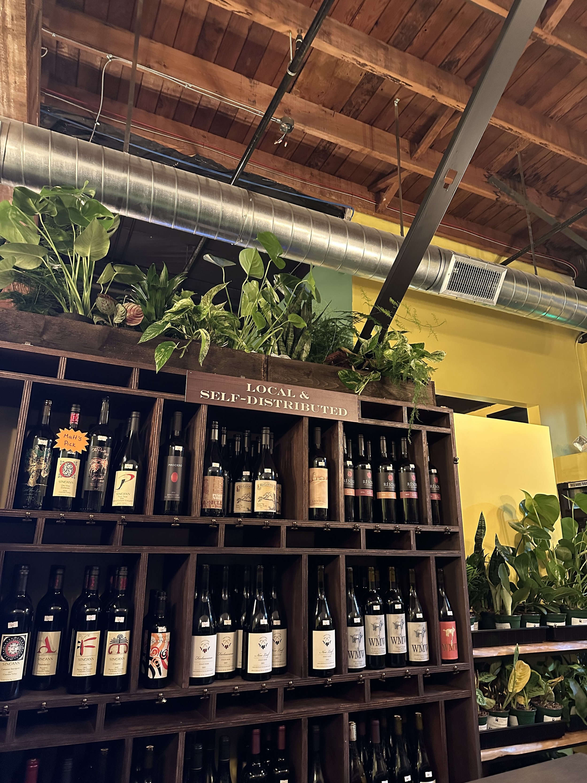Custom plant installation in oregon city restaurant