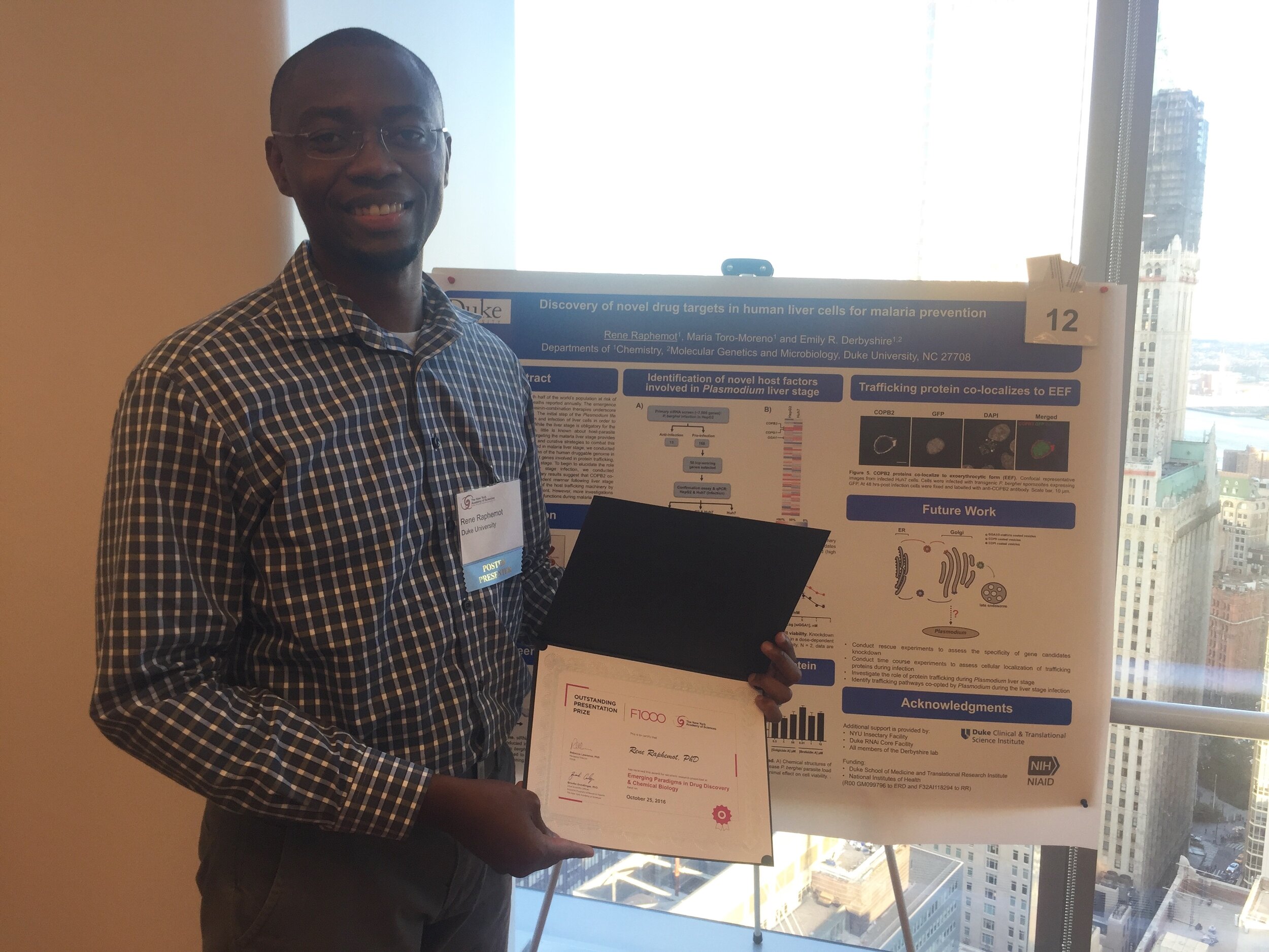 Rene is awarded the poster prize at the 2016 NYAS Meeting. Congrats Rene! (Copy)
