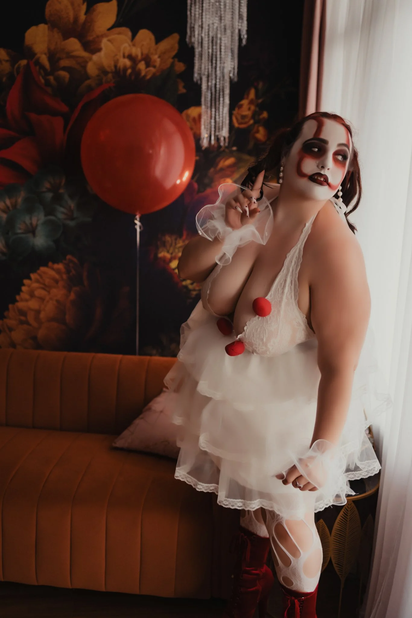 June2024-Melissa-Annalise-Spooky-Body_Empowerment_Experience-Samantha_Turner_Photography-09.jpg