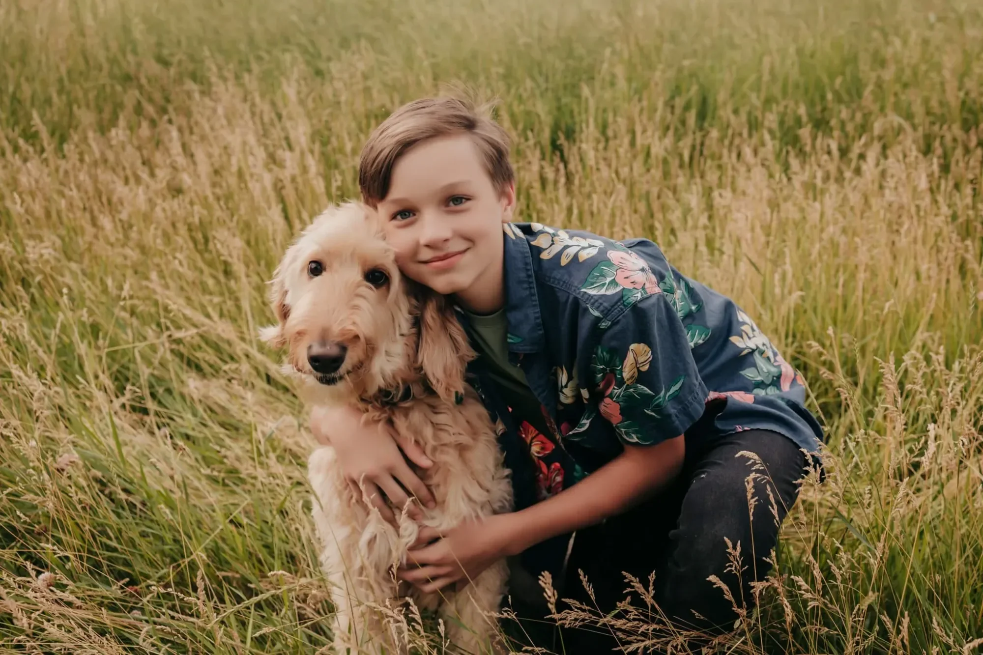 June2024-Sarah-Mommy_and_Me-Samantha_Turner_Photography-Family-06 dog.webp
