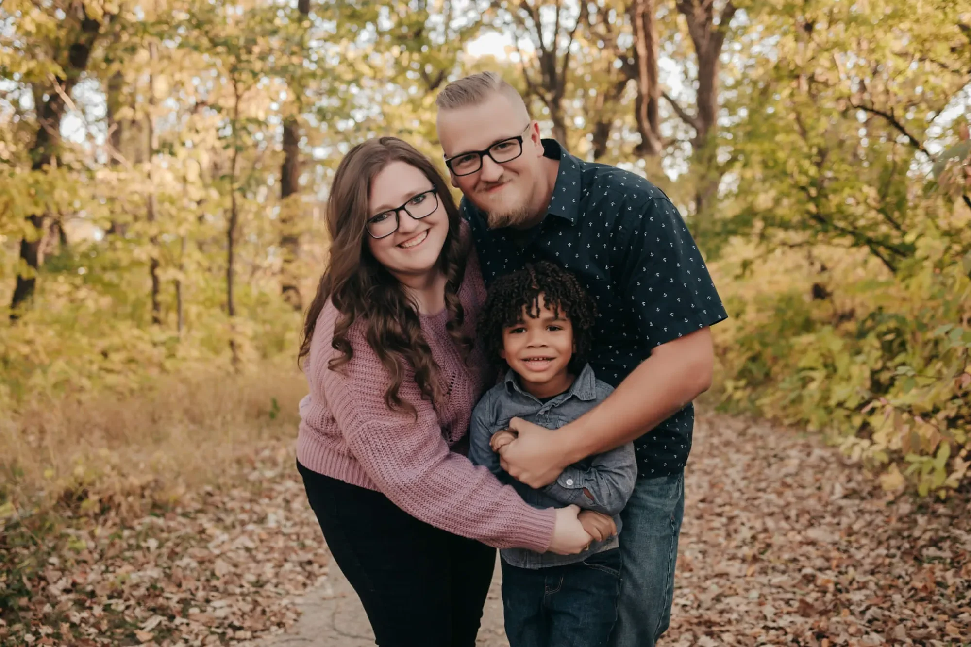 October2024-Family-Melisssa,John,Maverick-02.webp