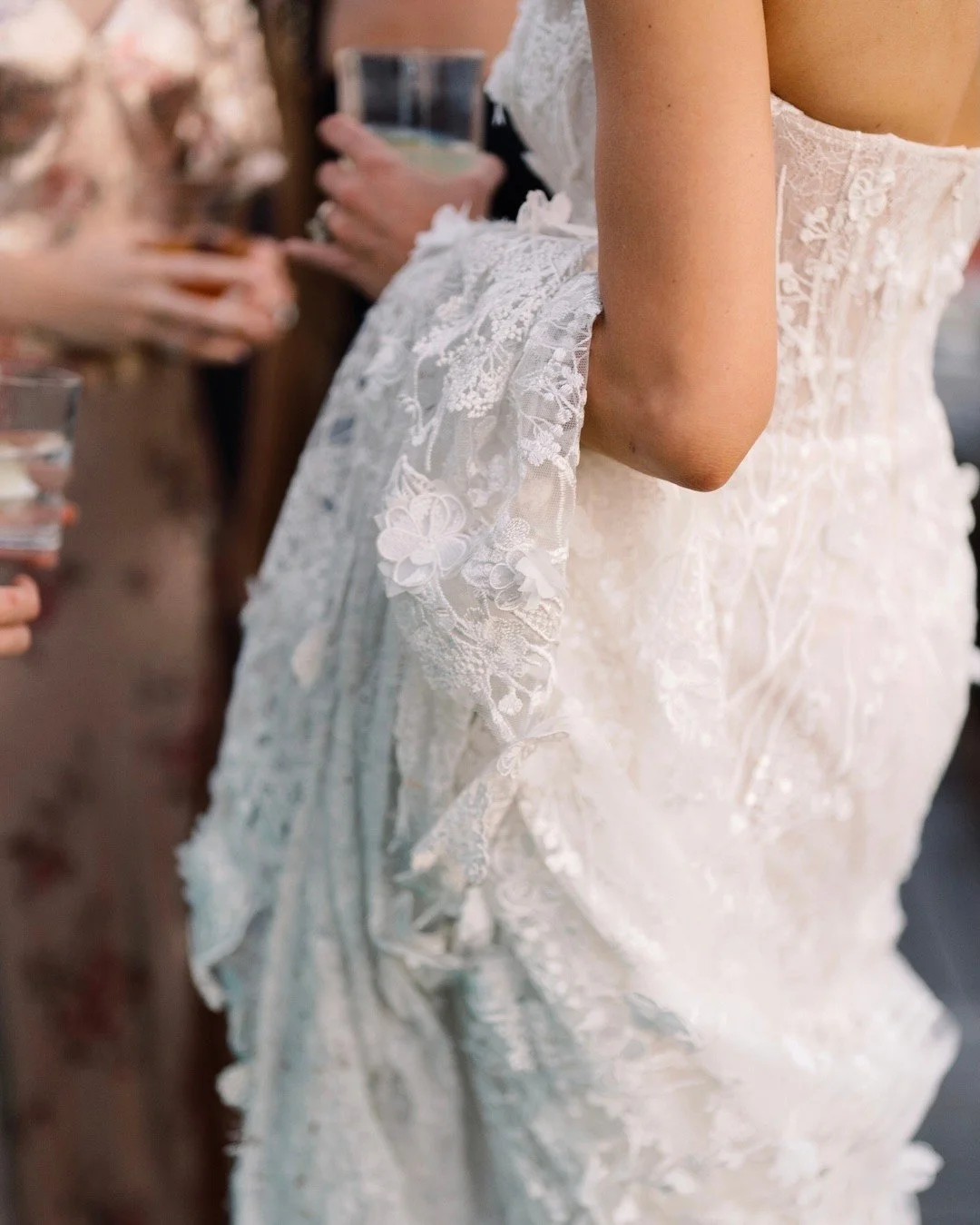 Not posed. Not planned.
Just light, lace, and the softest kind of magic.
.
.
.
.
.
#FilmWeddingPhotography #TheDewberryCharleston #CharlestonWeddingPhotographer #BridalDetails #FineArtFilmPhotographer #LaurenJonasPhotography