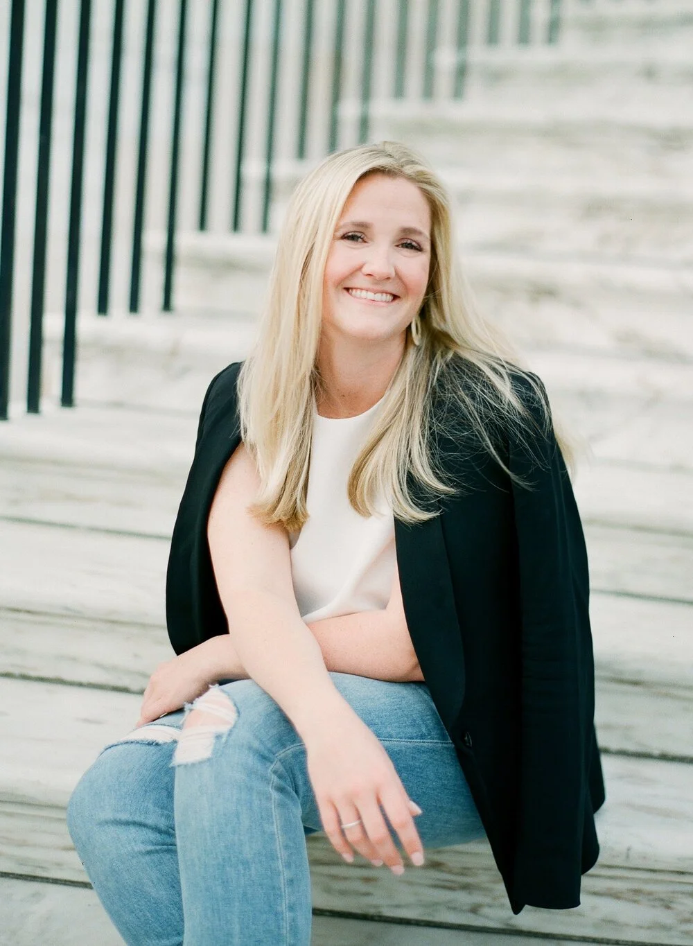 Charleston wedding photographer Lauren Jonas photographing a fine art wedding in Charleston South Carolina