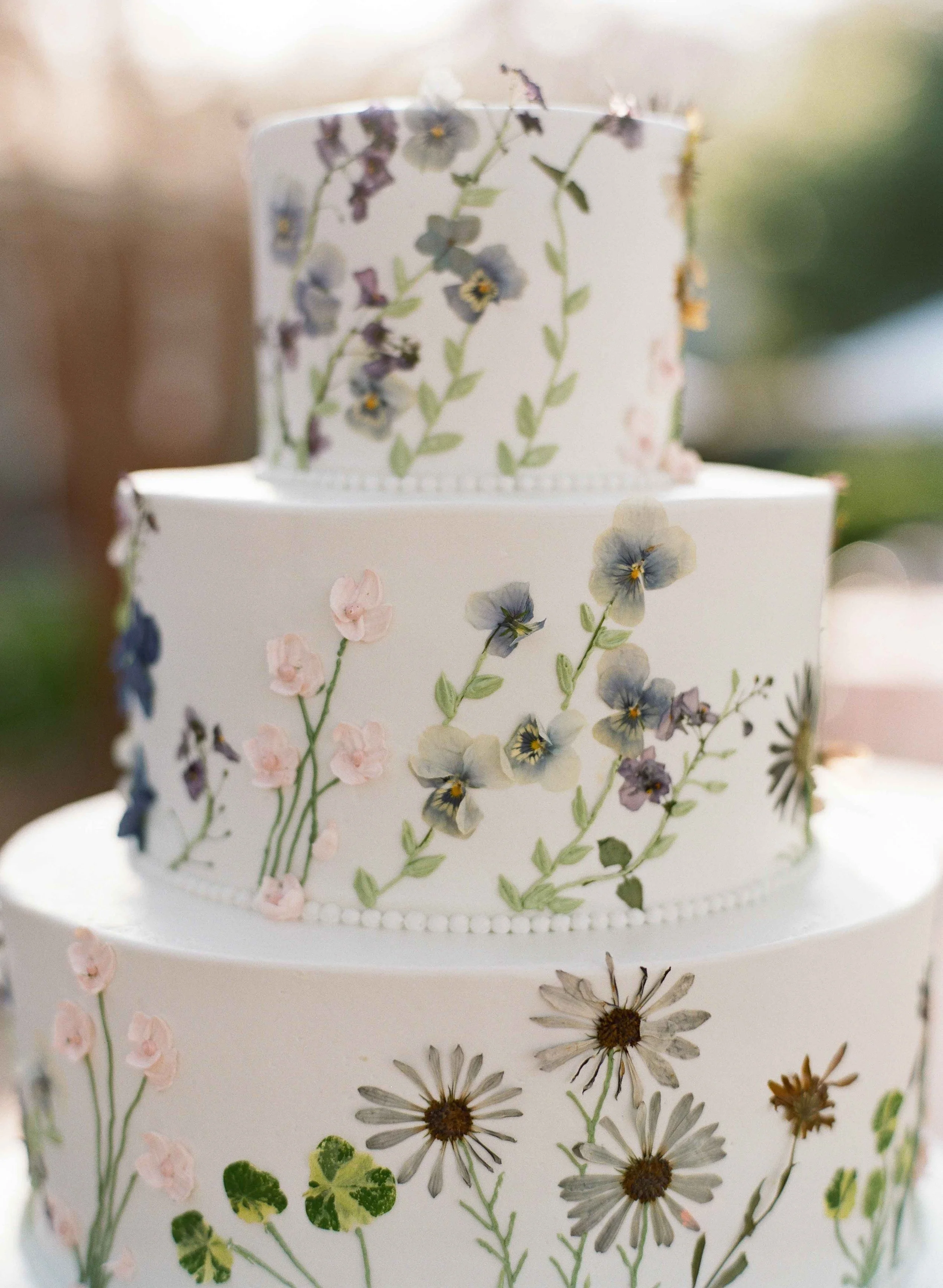 Wedding cake at Lowndes Grove in Charleston