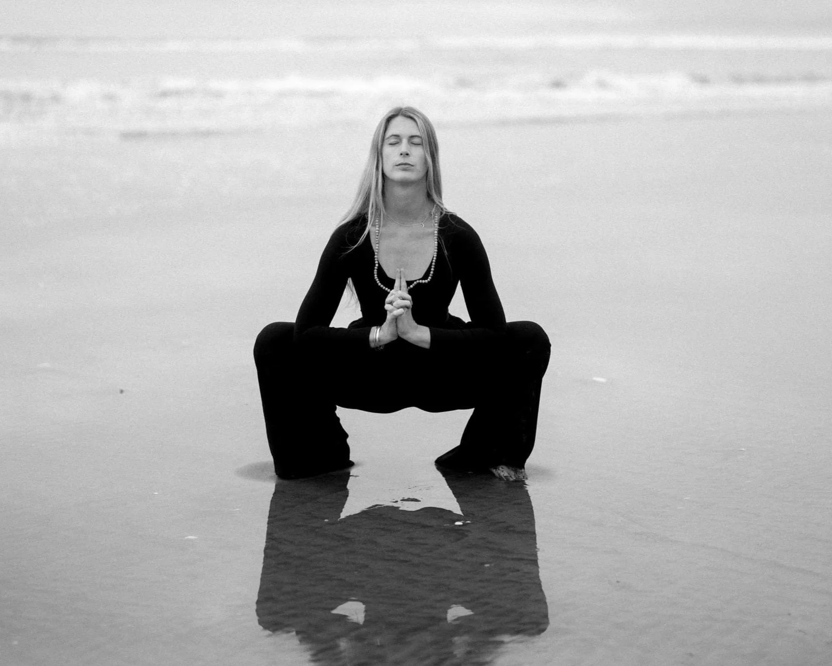 studio-classes-nidhi-yoga