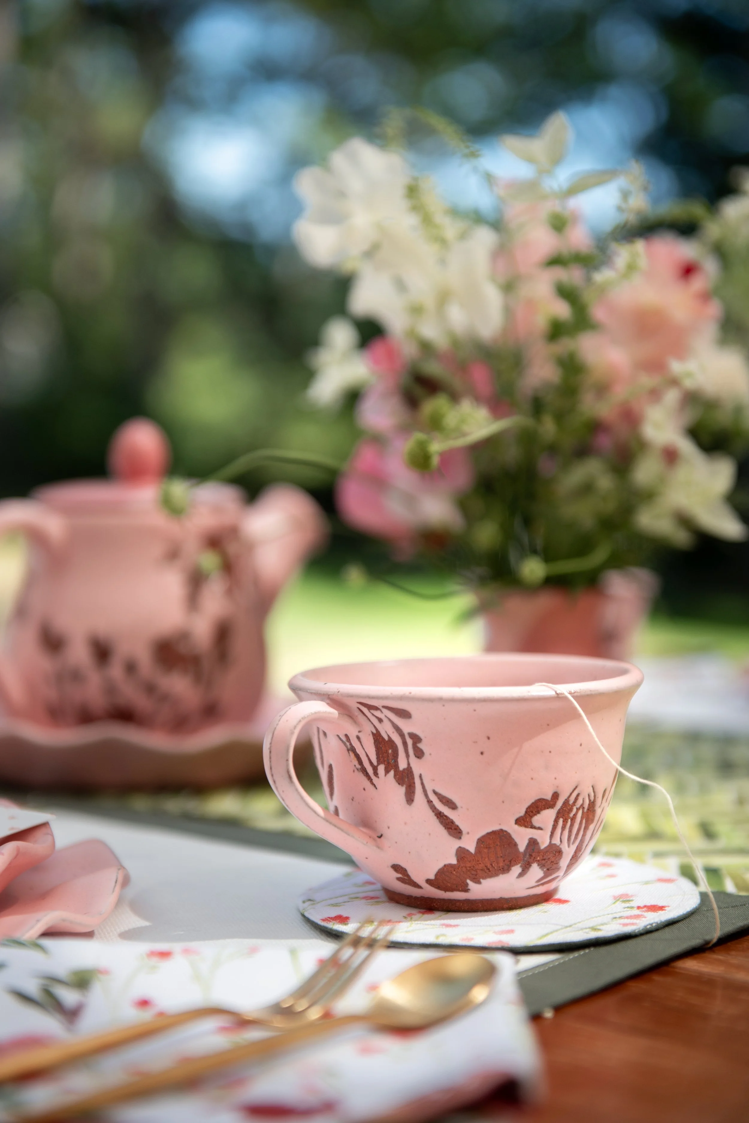 Magpie Tea Set (11).JPG