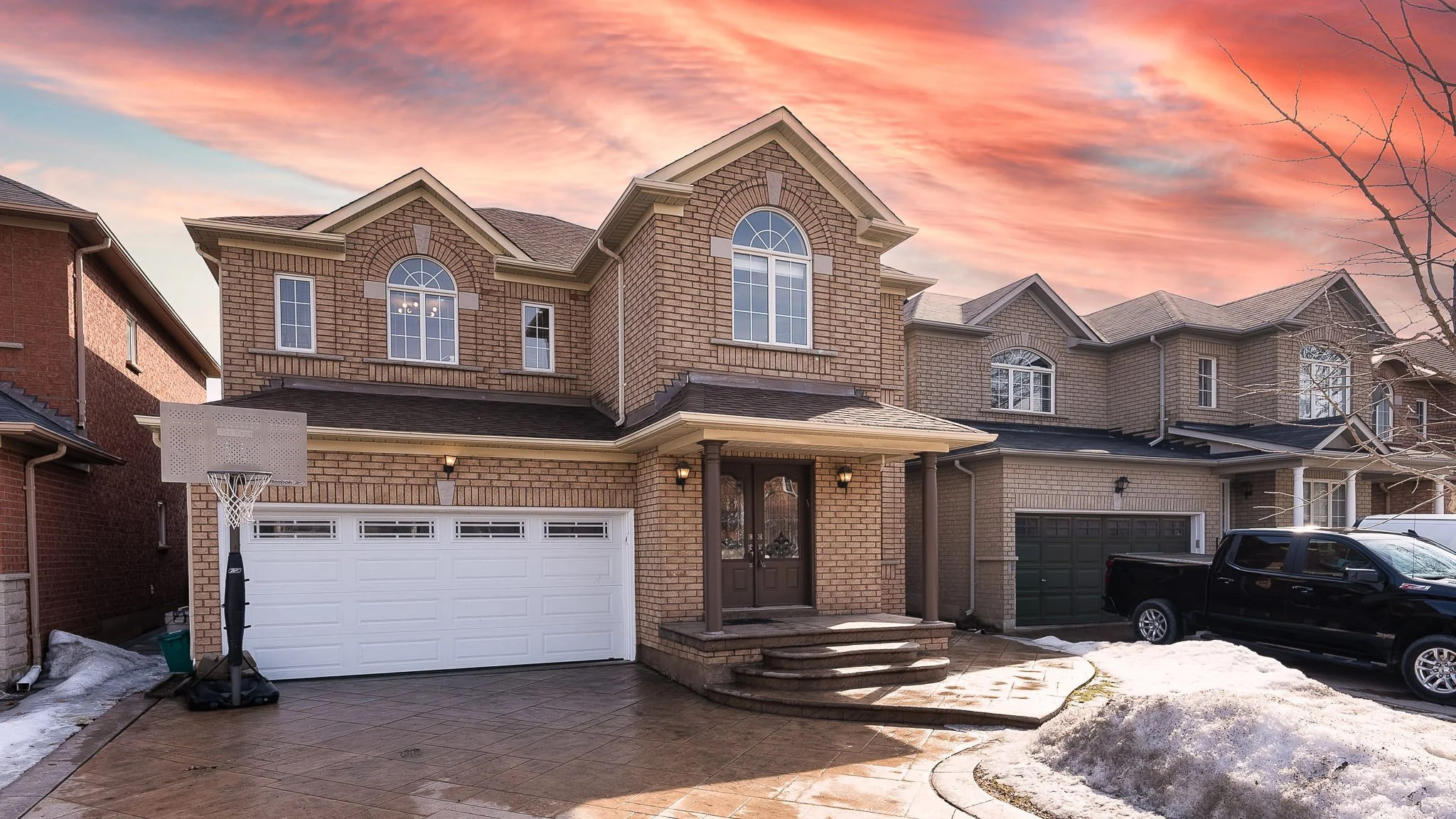 298 Royal Appian Crescent Vaughan