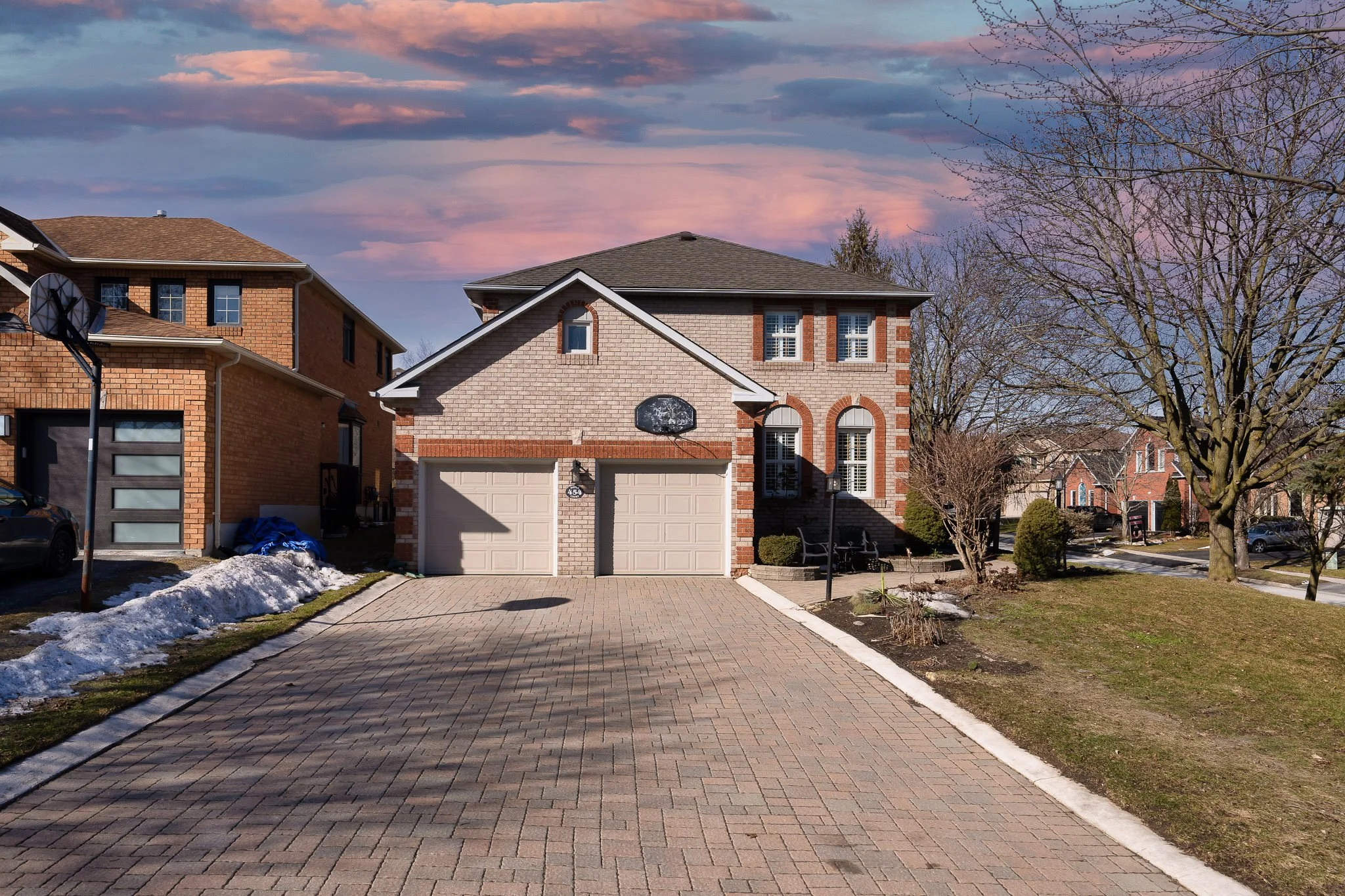 454 Doyle Court Newmarket