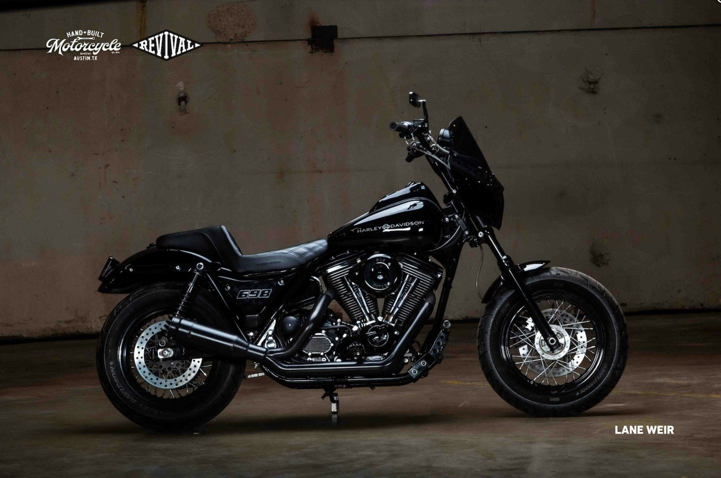 Cool cameo paint job 
for redneck_mafia_nation 
on Harley FXR.