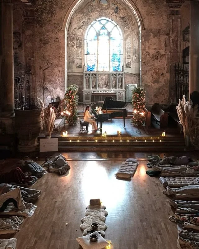 Divine Love.
The Mount Without, Bristol.
A Lie Down &amp; Listen journey with Cacao.
.
Join us on 17.08.25 for 3 sessions in this stunning venue for the signature @liedownandlisten experience enhanced by the delicious heart opening medicine of cacao 
