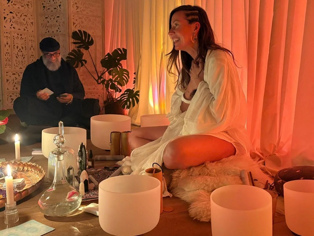 Joy, beauty &amp; so much love 
Ceremony in this space @the_spacelondon is divine. 

Next dates for your diary&hellip;
Full Moon Circle - Friday April 3rd 6.30 - 9pm. 
Cacao &amp; Blue Lotus / Meditation / Water Ritual / Breathwork / Yoga Nidra / Sou