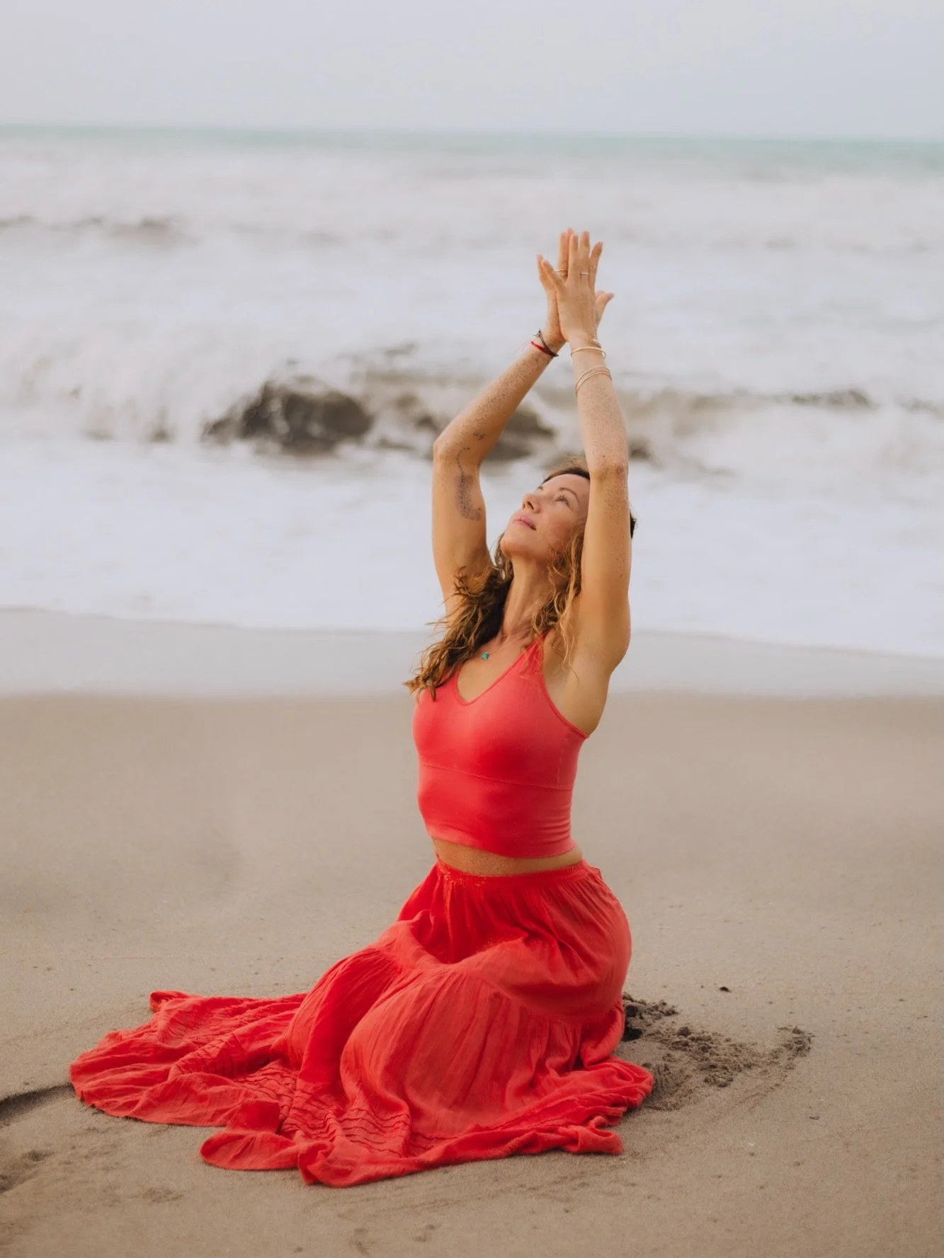 A Day of Love ❤️ 

Where do you feel the most in love? 
That immersive surrender to the all of everything. 
Healing, activating, devotional.

Of course it can be cute hearts &amp; flowers, erotic, romantic, intimate love but can it also be our human 